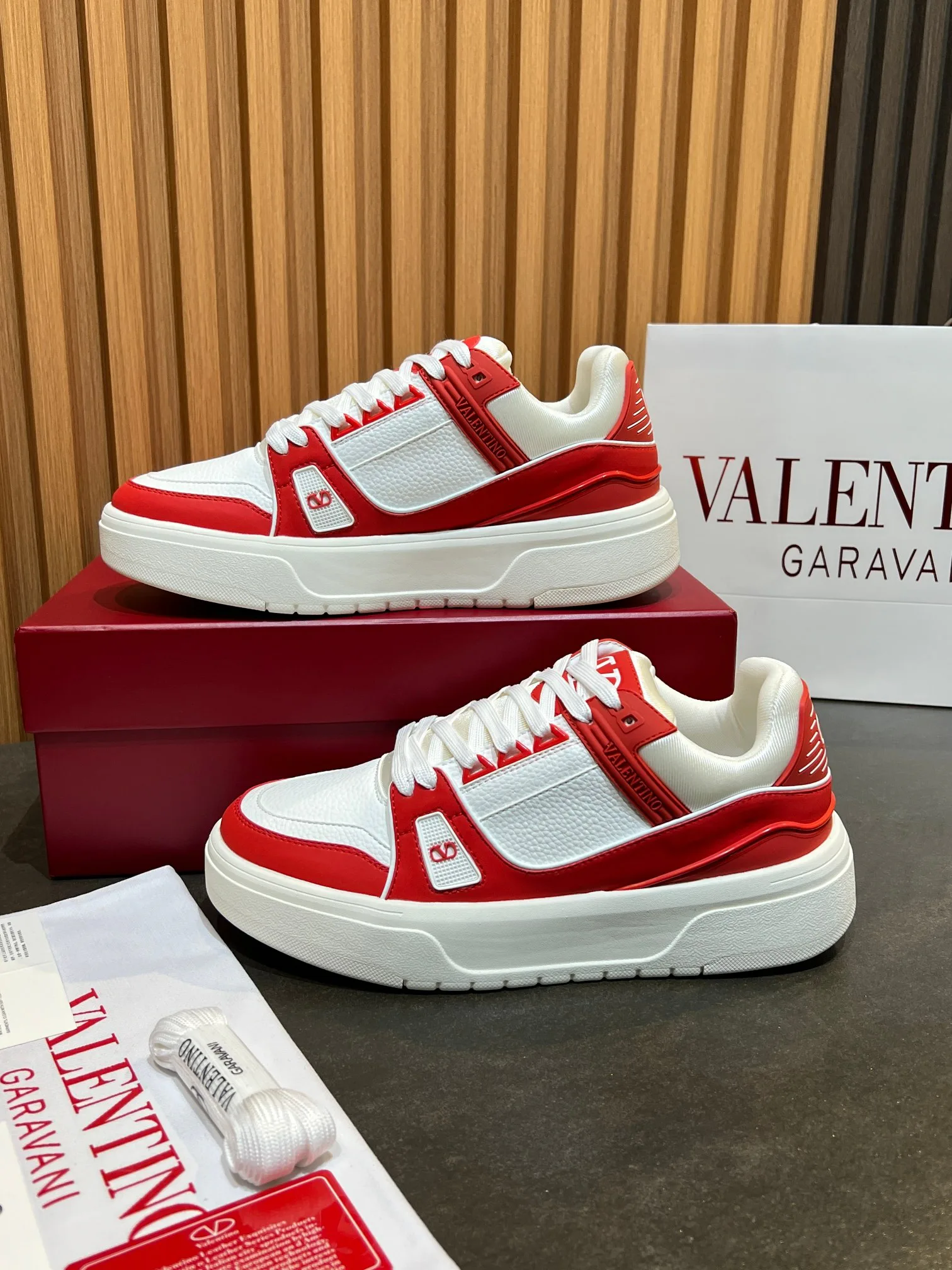 Кроссовки Женские Valentino 11575967