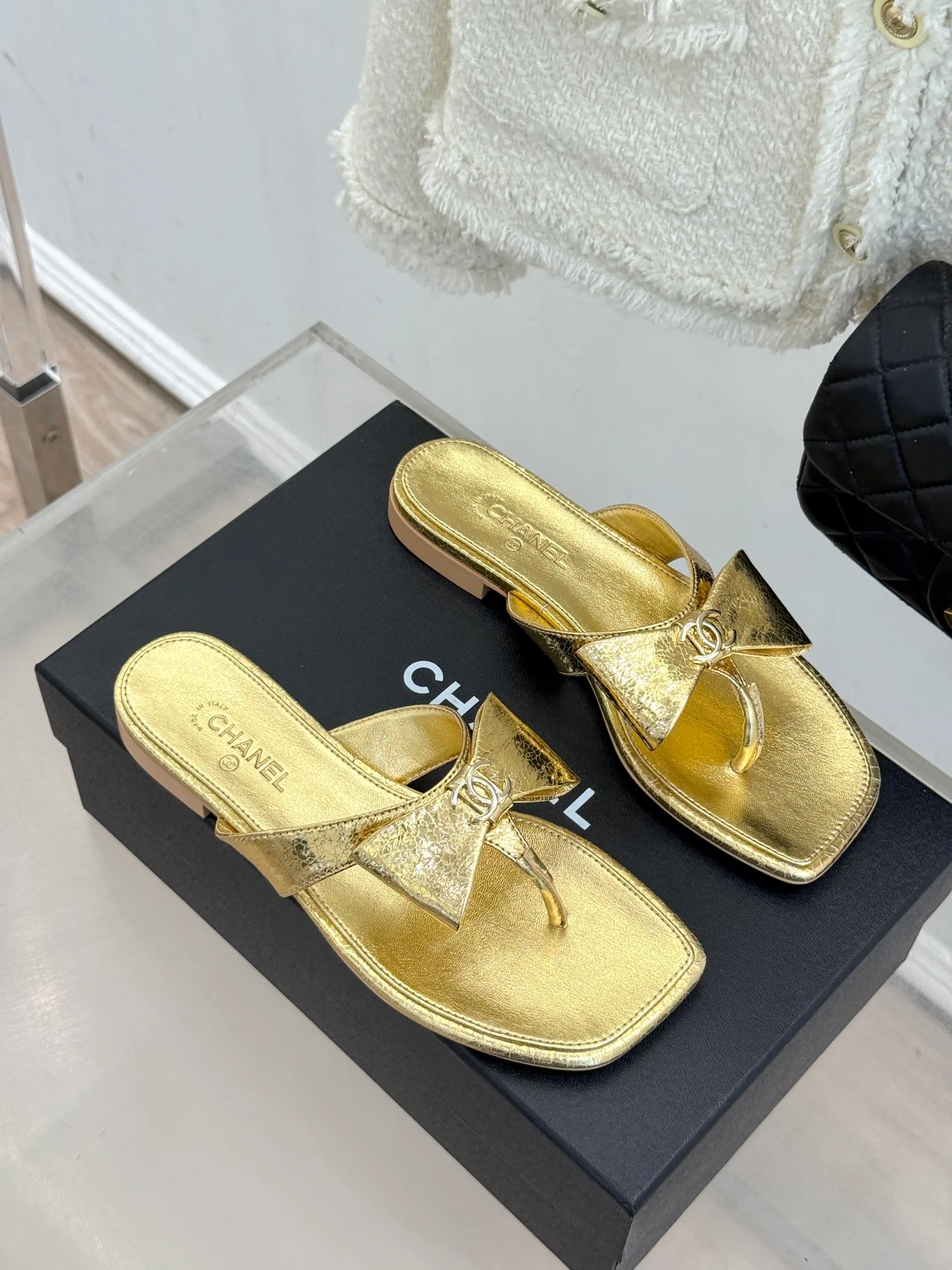 Шлепанцы Женские Chanel 16965748