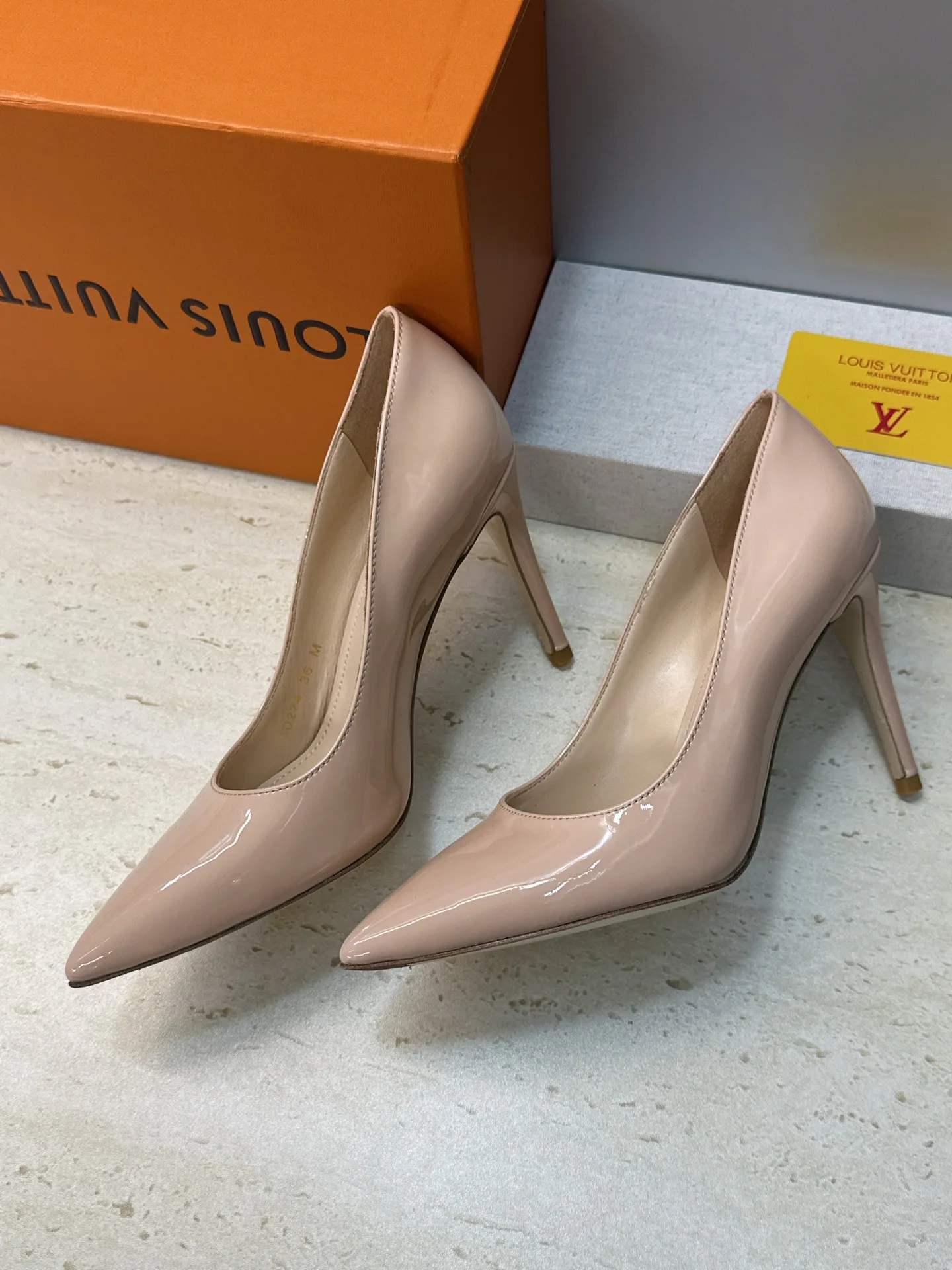 Туфли Женские Louis Vuitton 13346477