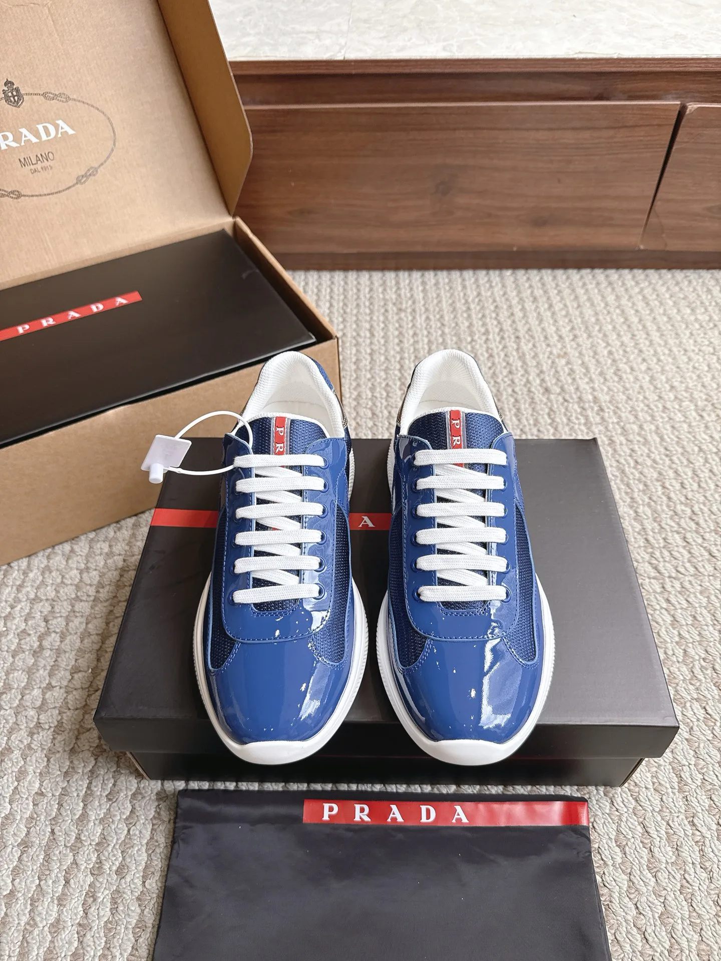 Кроссовки Женские Prada 17470455