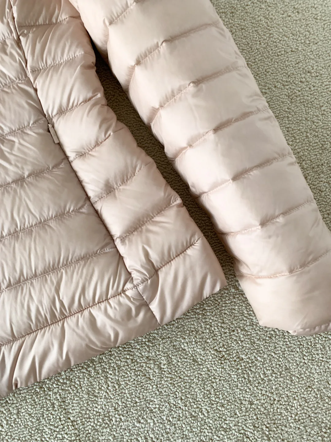 Куртки И Пуховики Женские Moncler 18922979