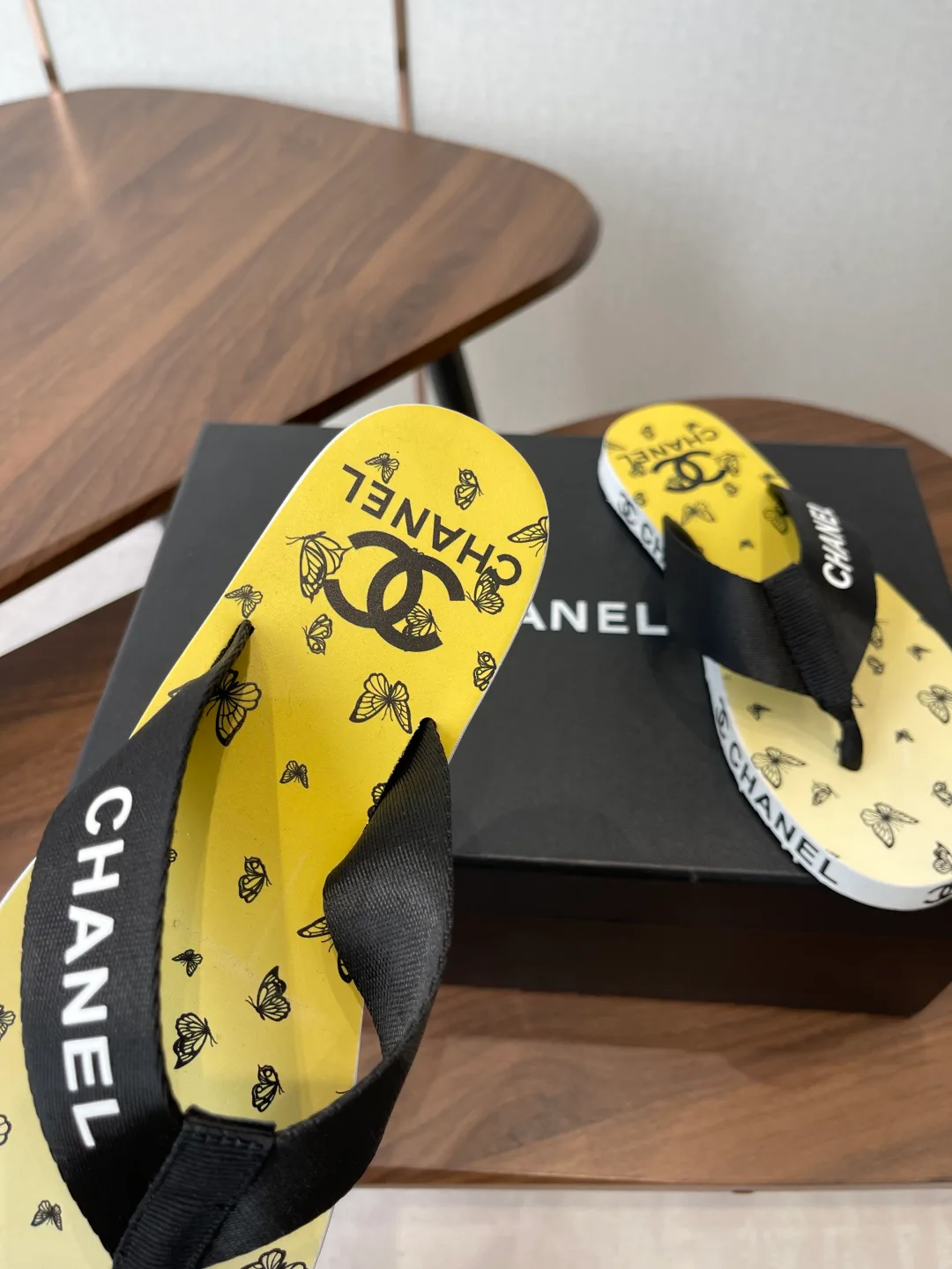 Шлепанцы Женские Chanel 11350603