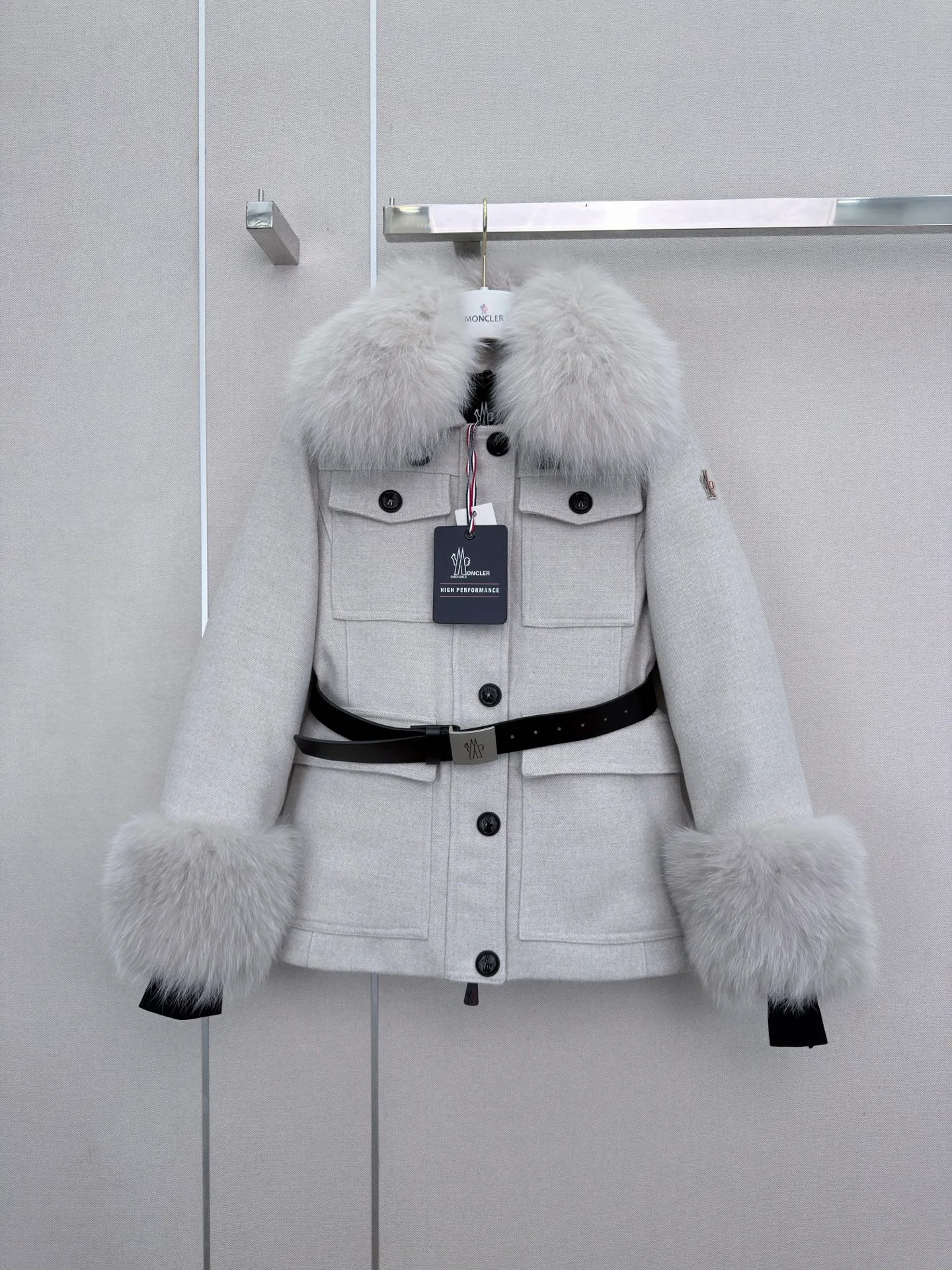 Куртки И Пуховики Женские Moncler 19589672