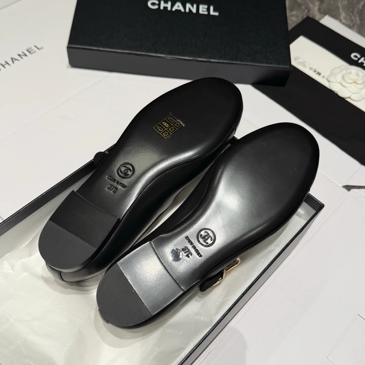 Туфли Женские Chanel 18504419