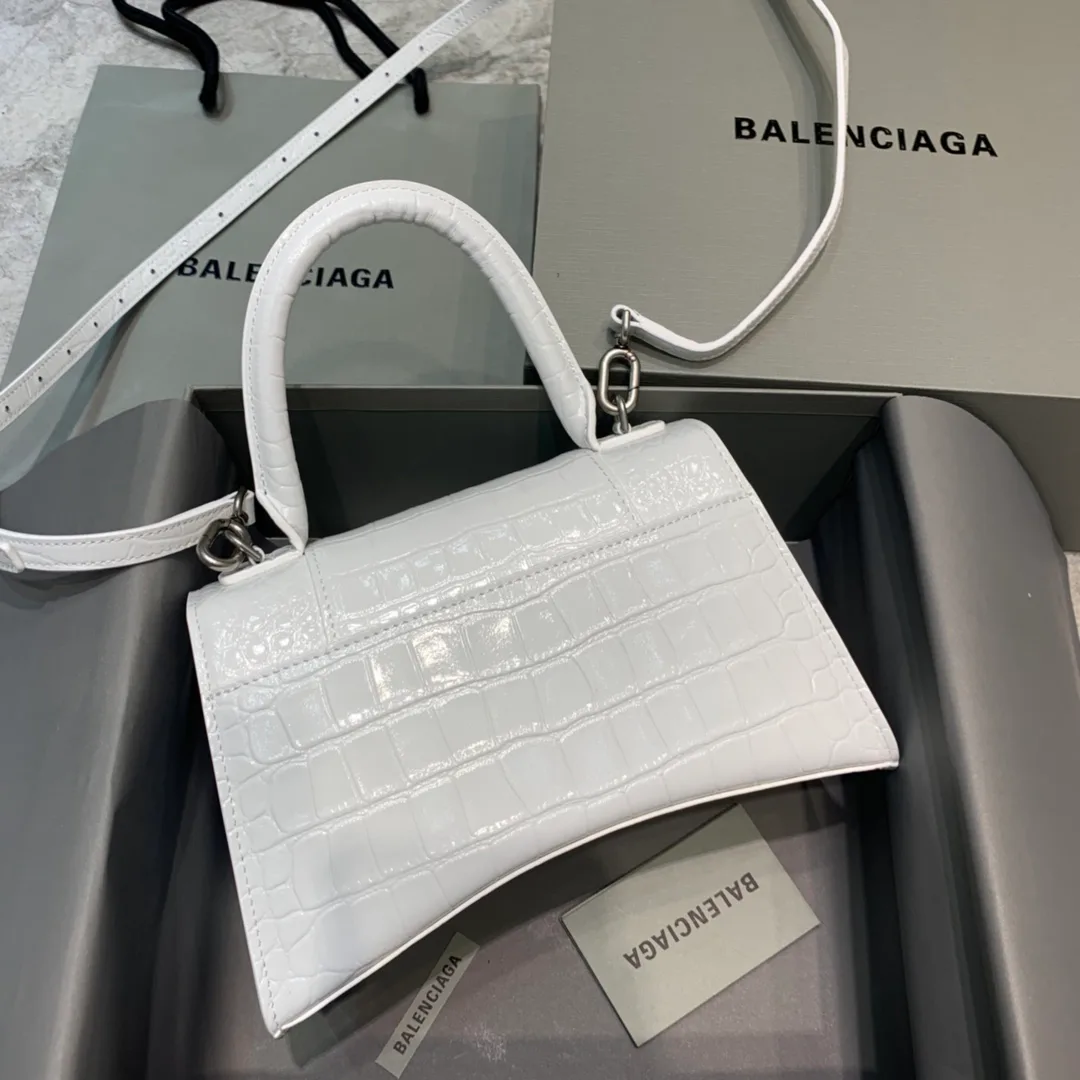 Классические Сумки Женские Balenciaga 17359749