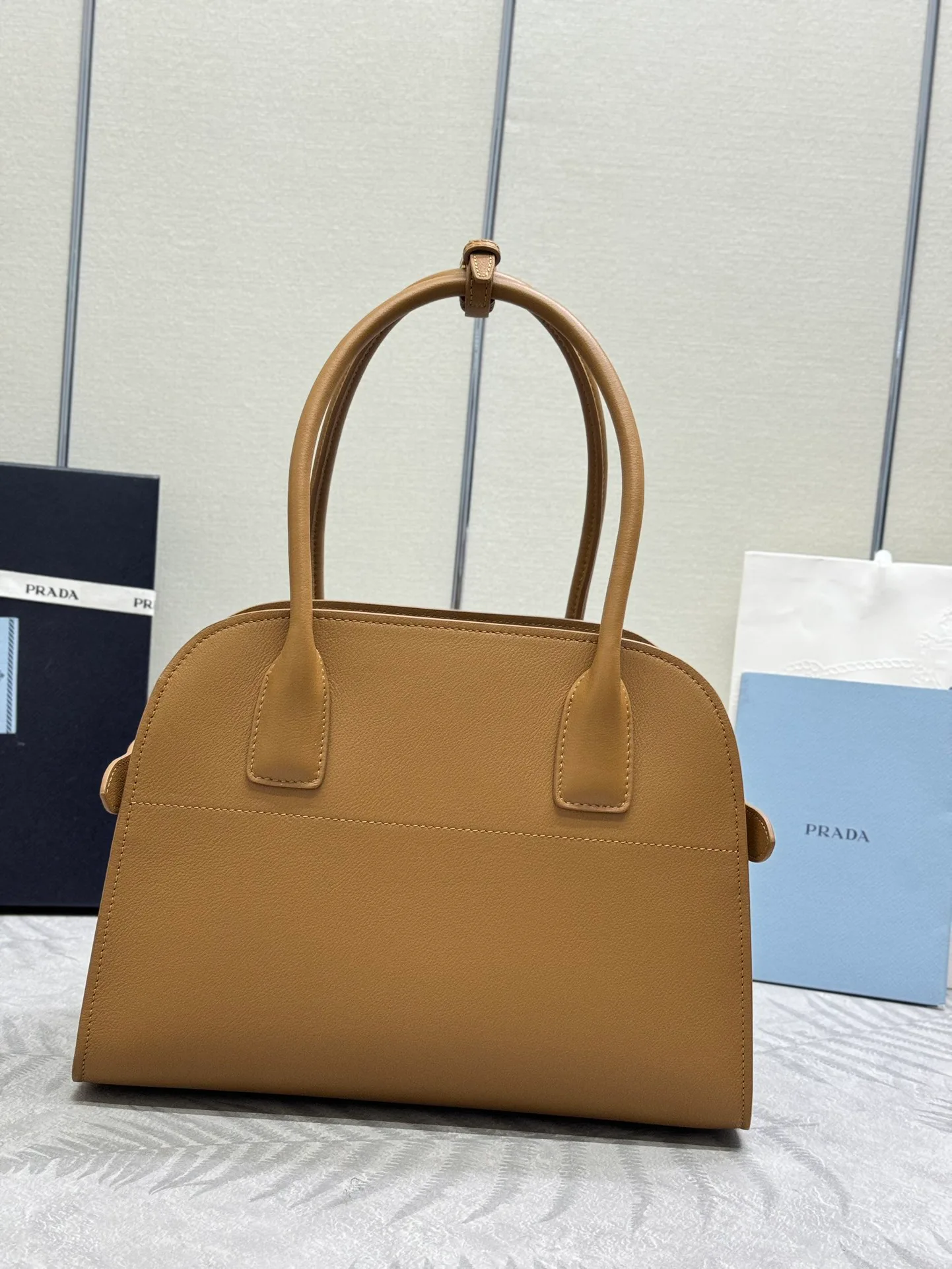 Классические Сумки Женские Prada 617081