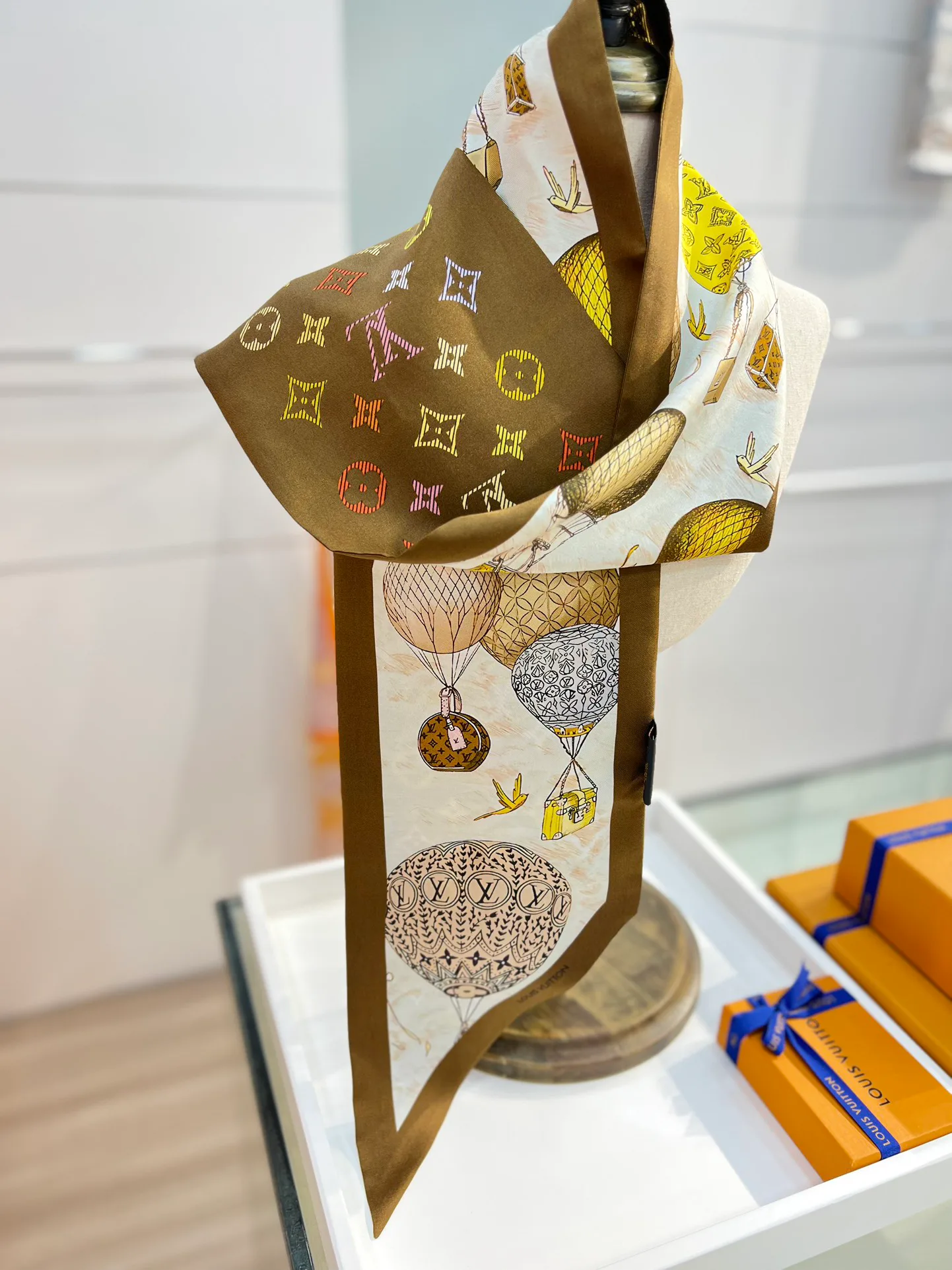 Шарфы Louis Vuitton 16256