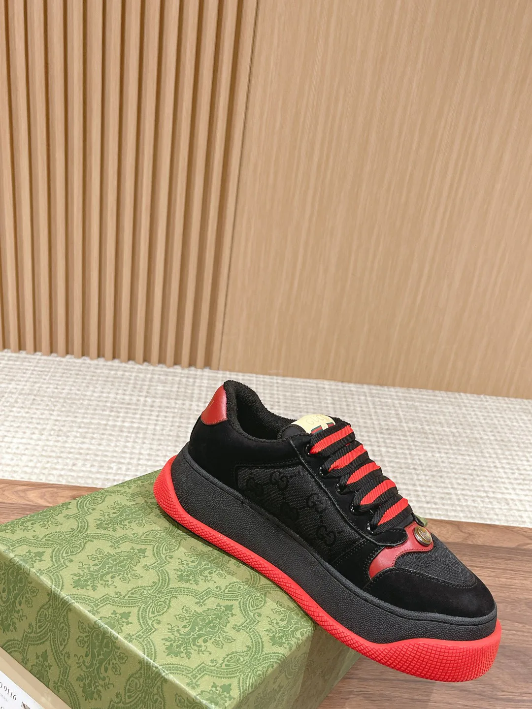 Кроссовки Женские Gucci 238286