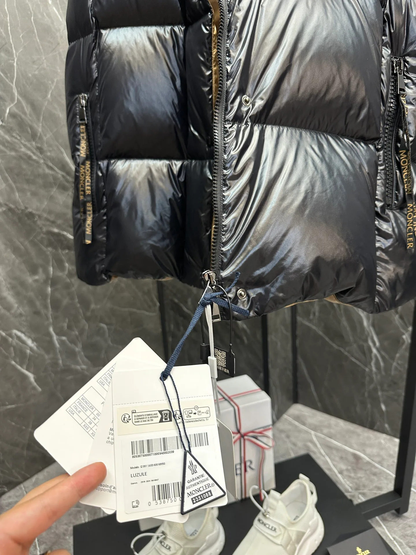 Жилеты Женские Moncler 19204231