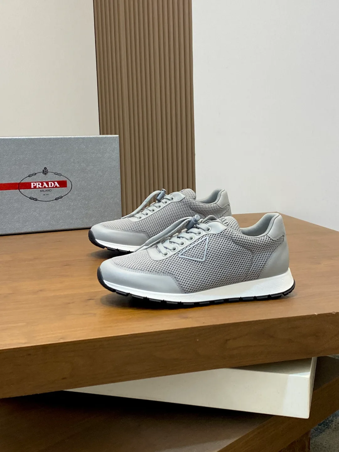 Кроссовки Мужские Prada 13436020