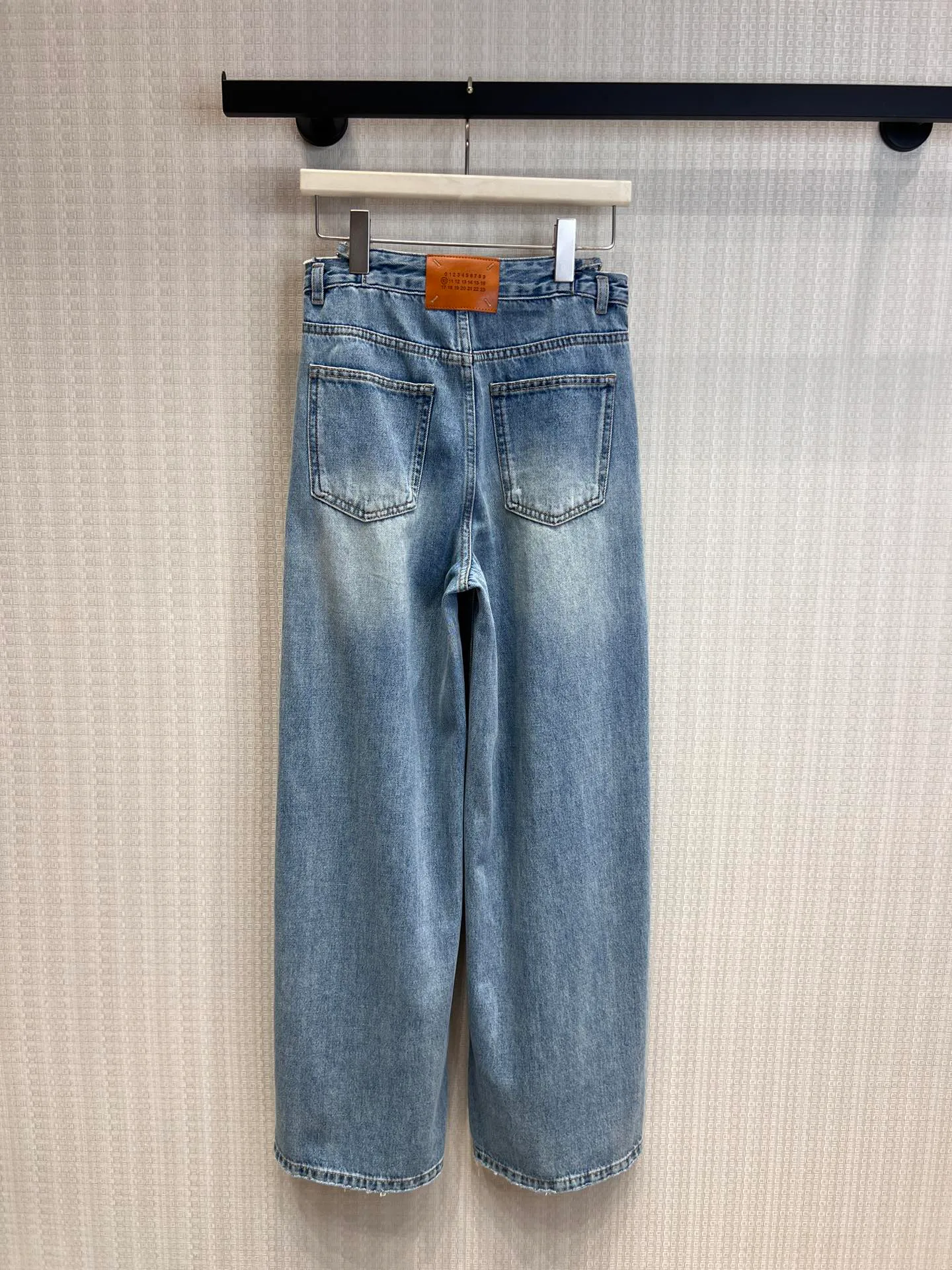 Джинсы Женские Maison Margiela 10999873
