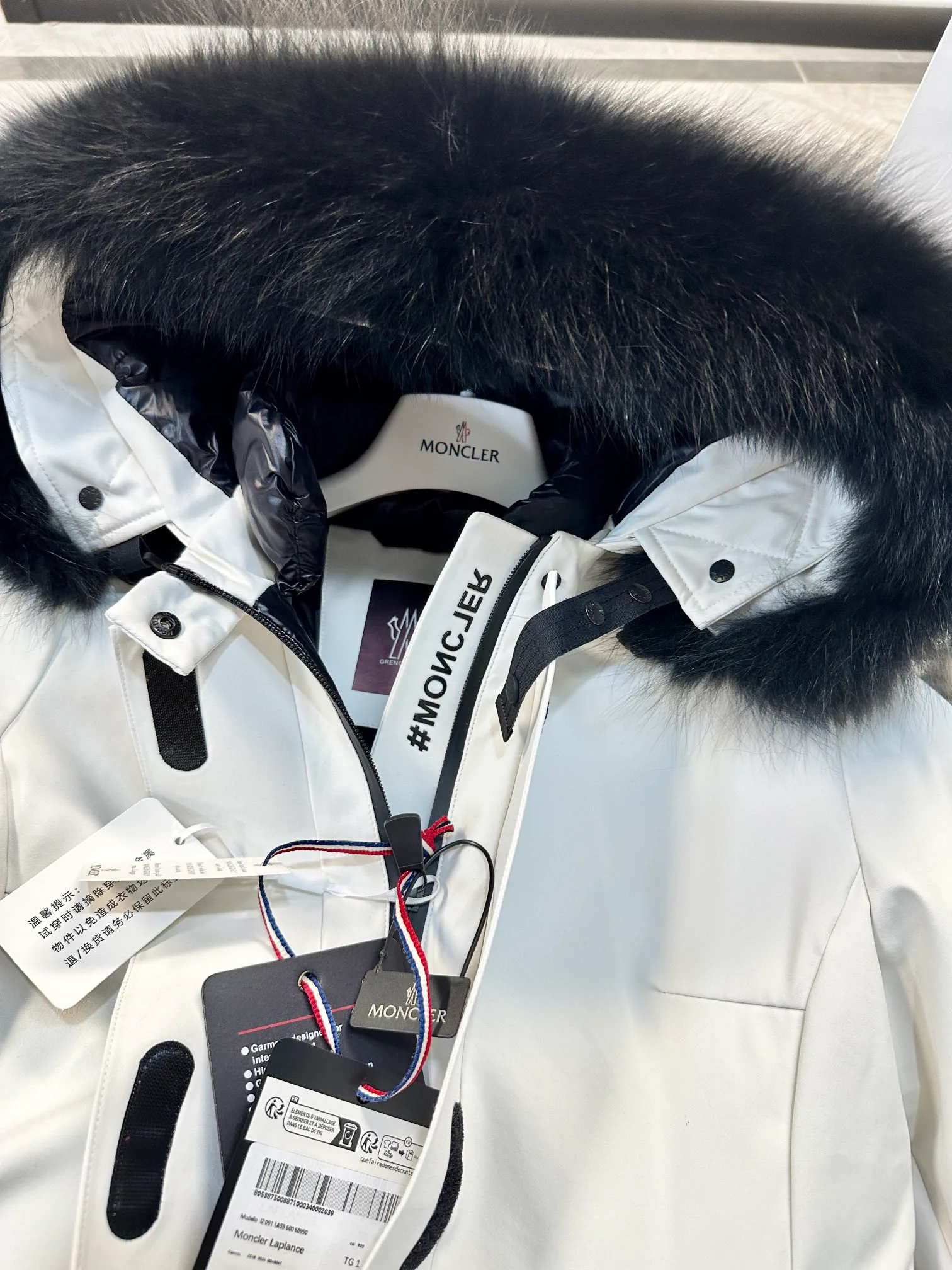 Куртки И Пуховики Женские Moncler 19629398