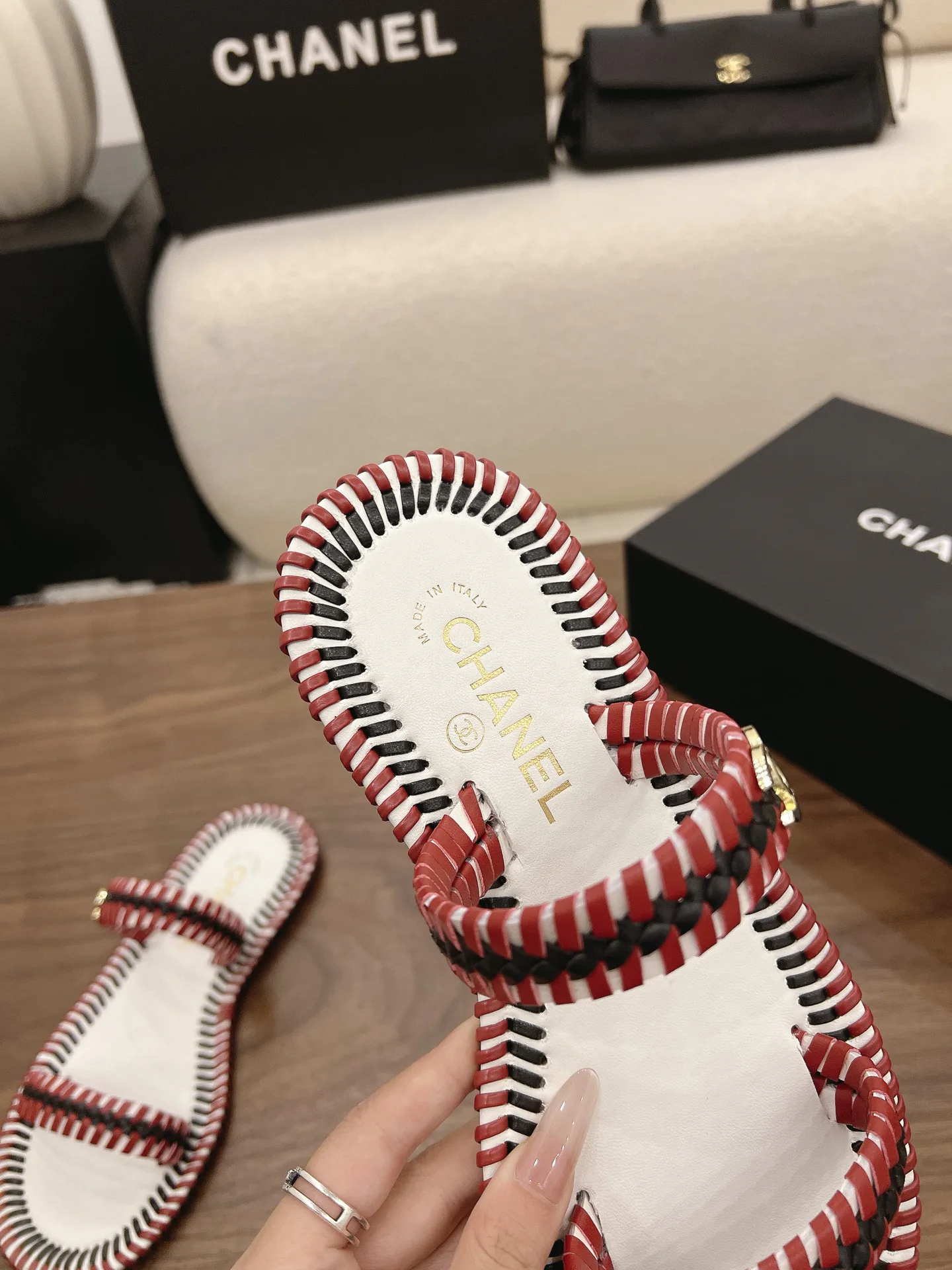 Босоножки Женские Chanel 16891063
