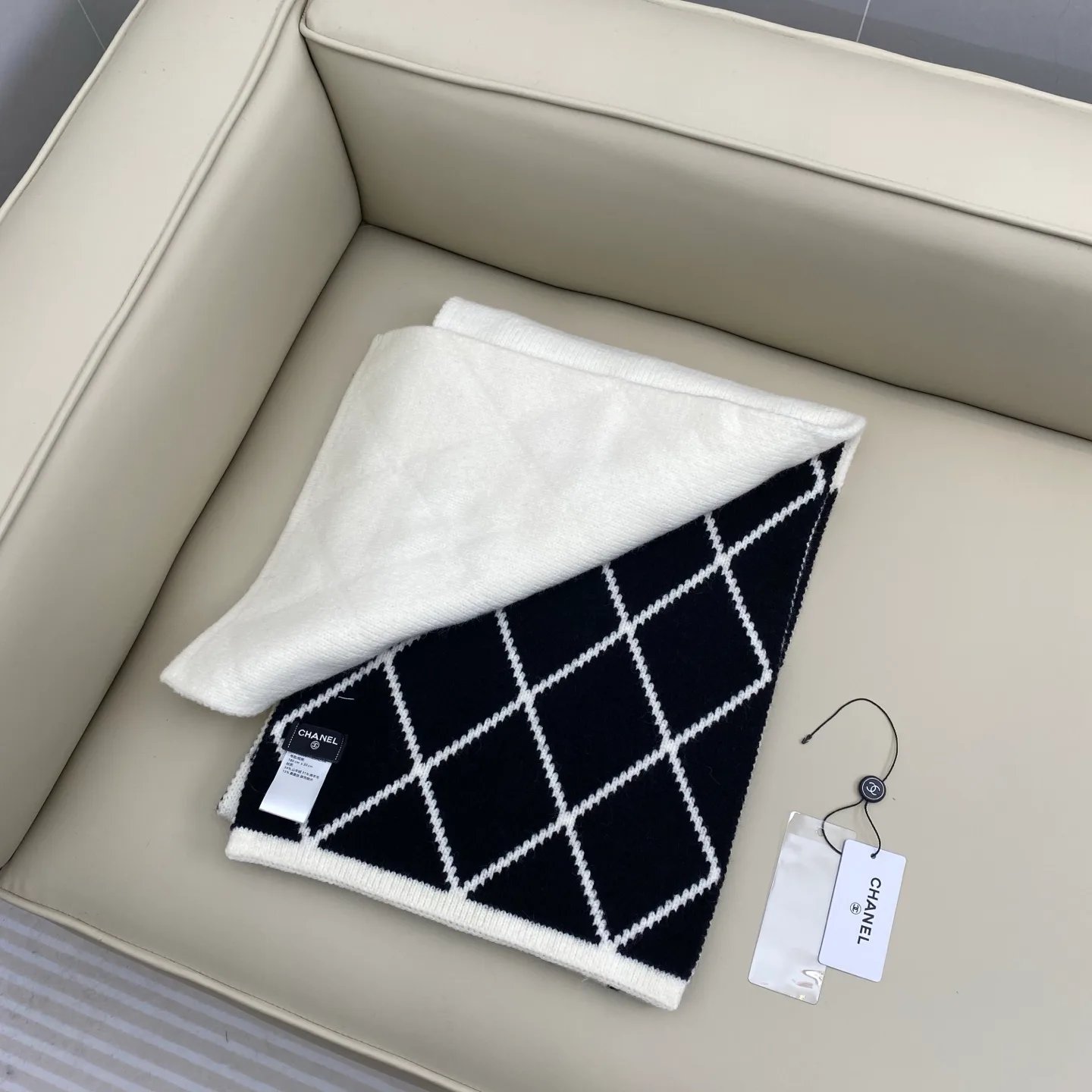 Шарфы Chanel 563337