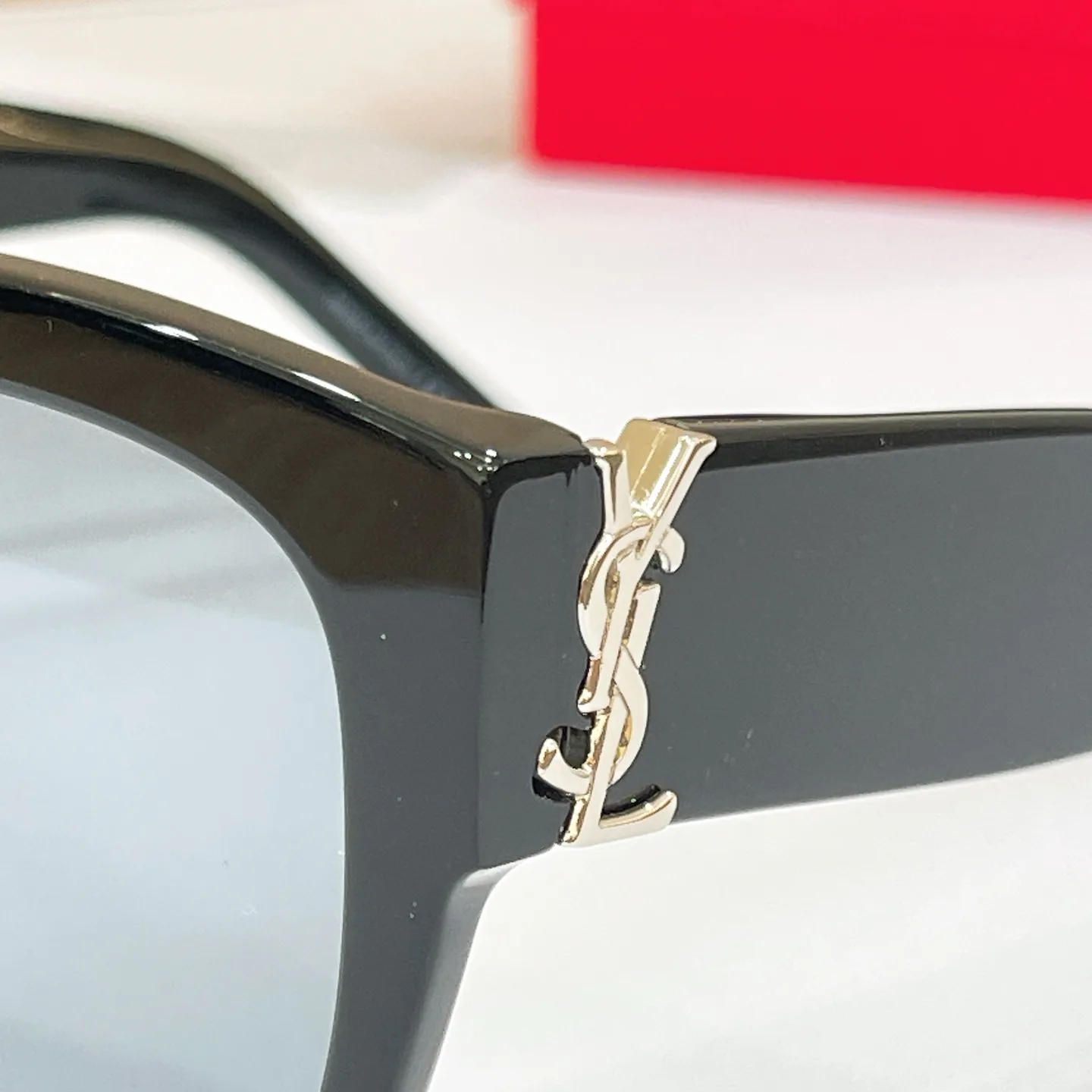 Очки Saint Laurent 17495850