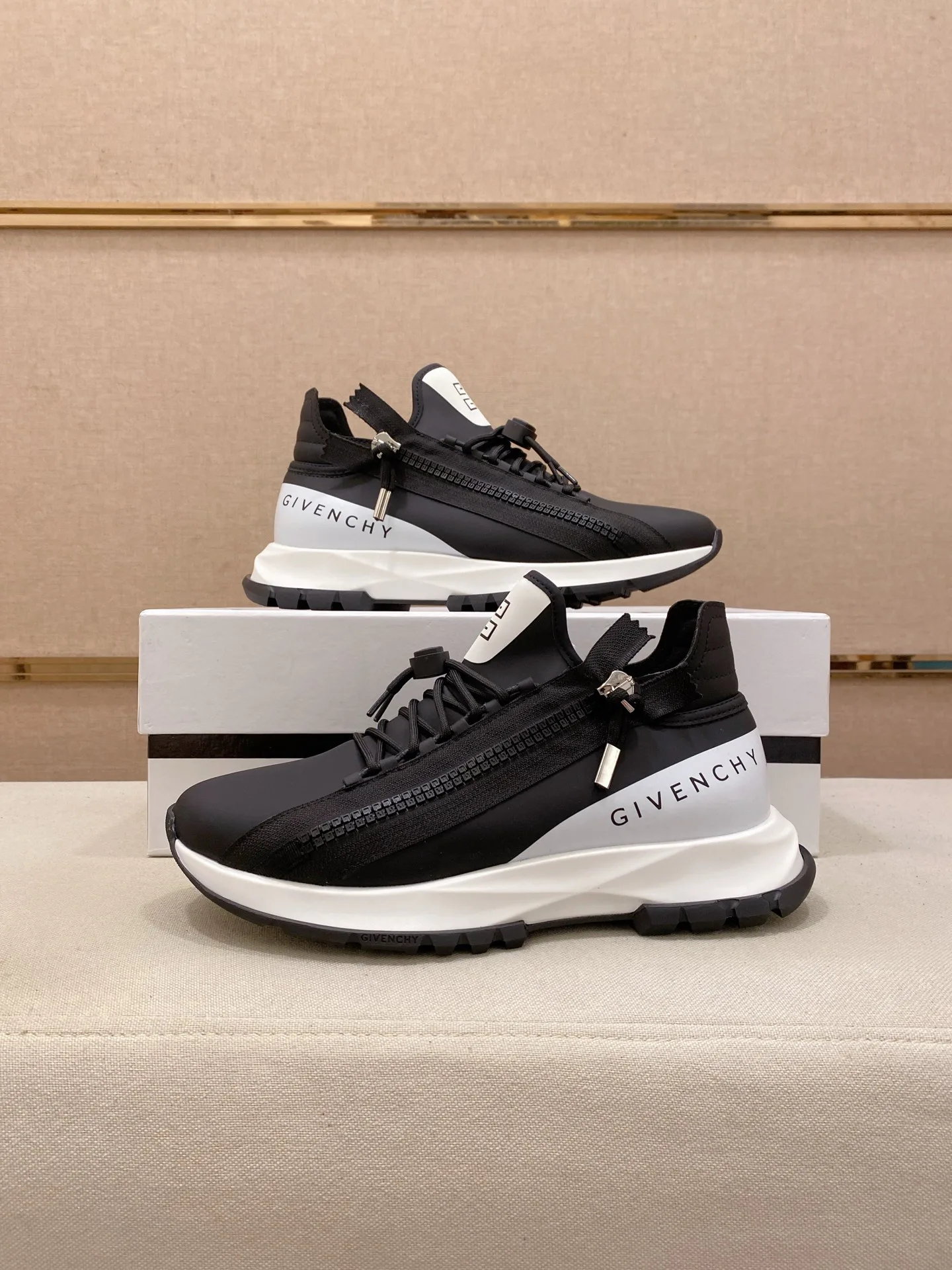 Кроссовки Женские Givenchy 1628801