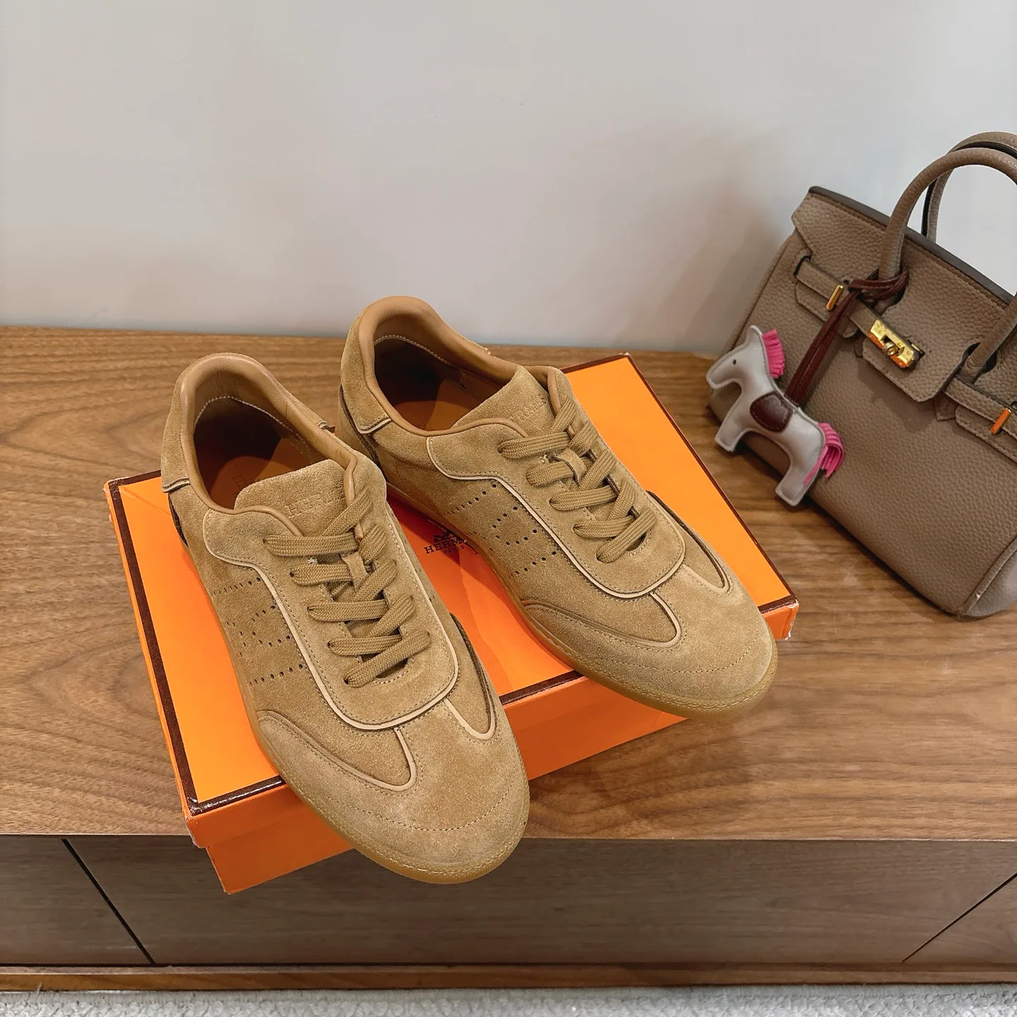 Кроссовки Женские Hermes 561275