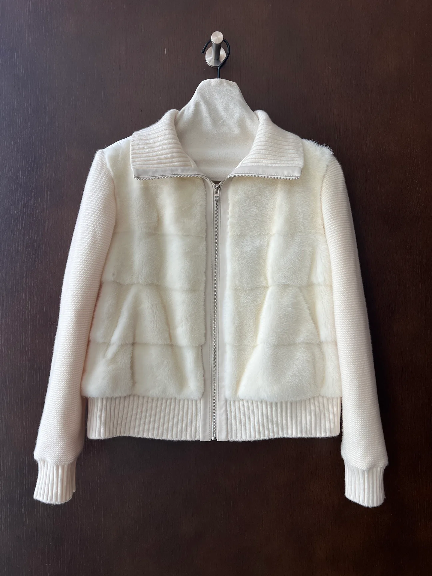 Куртки И Пуховики Женские Loro Piana 18198776
