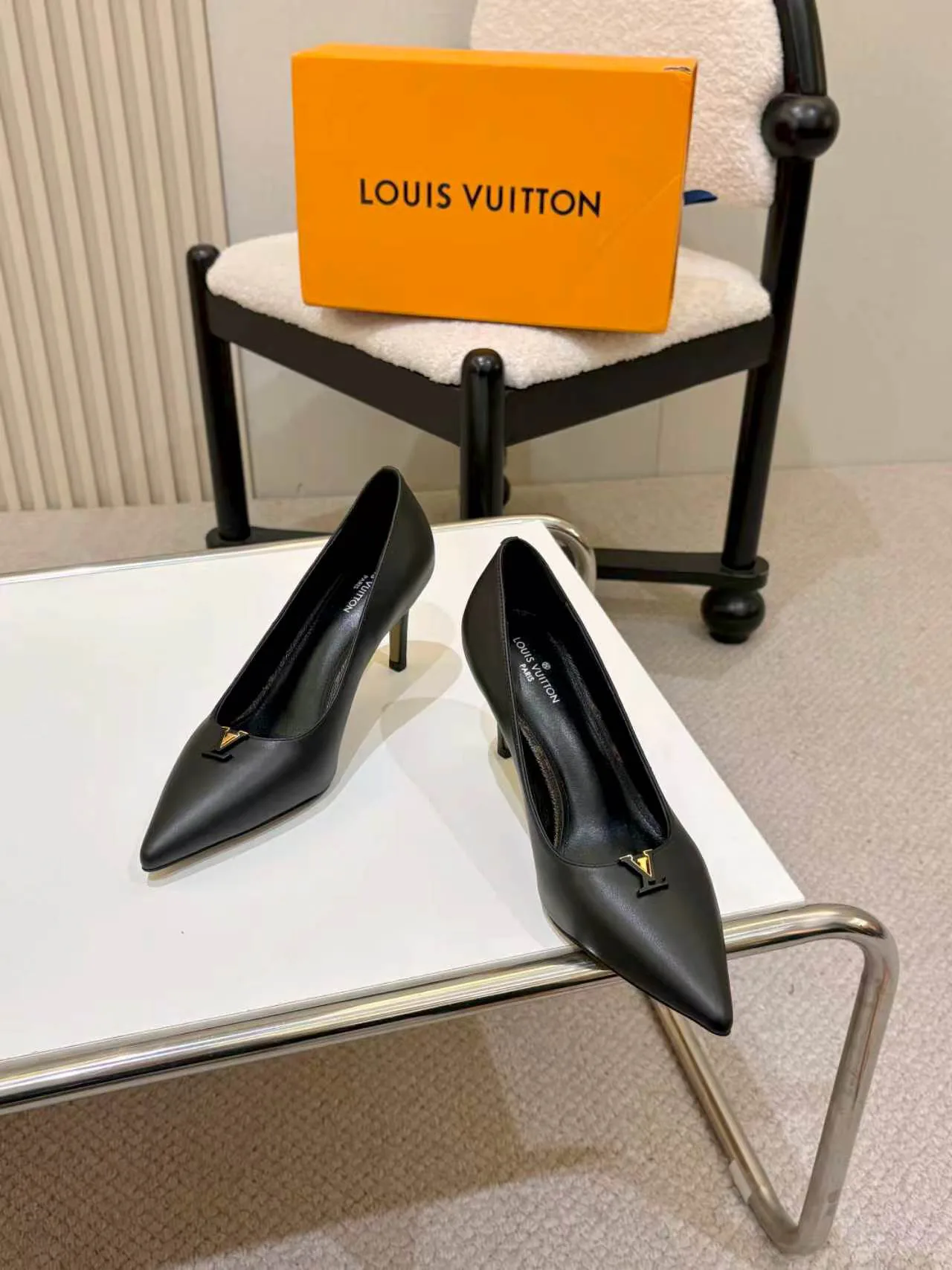 Туфли Женские Louis Vuitton 19763826