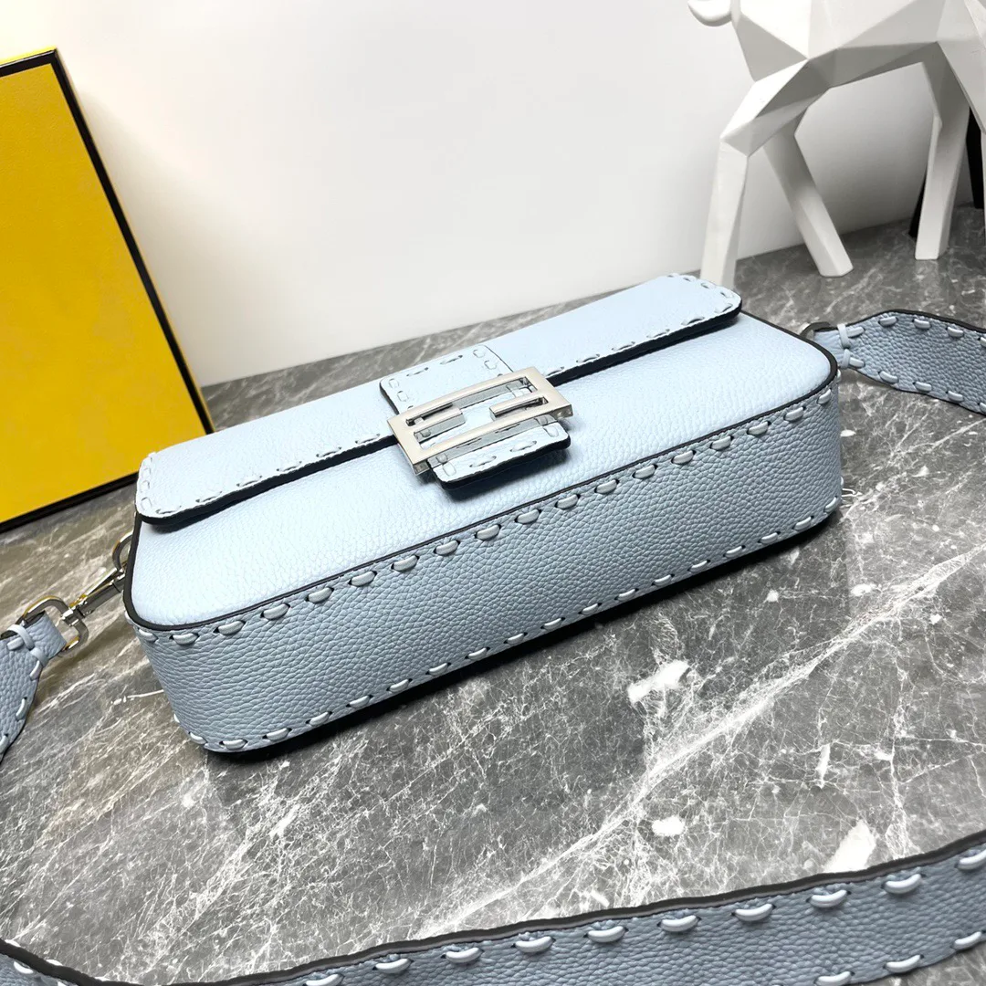Классические Сумки Женские Fendi 12718242