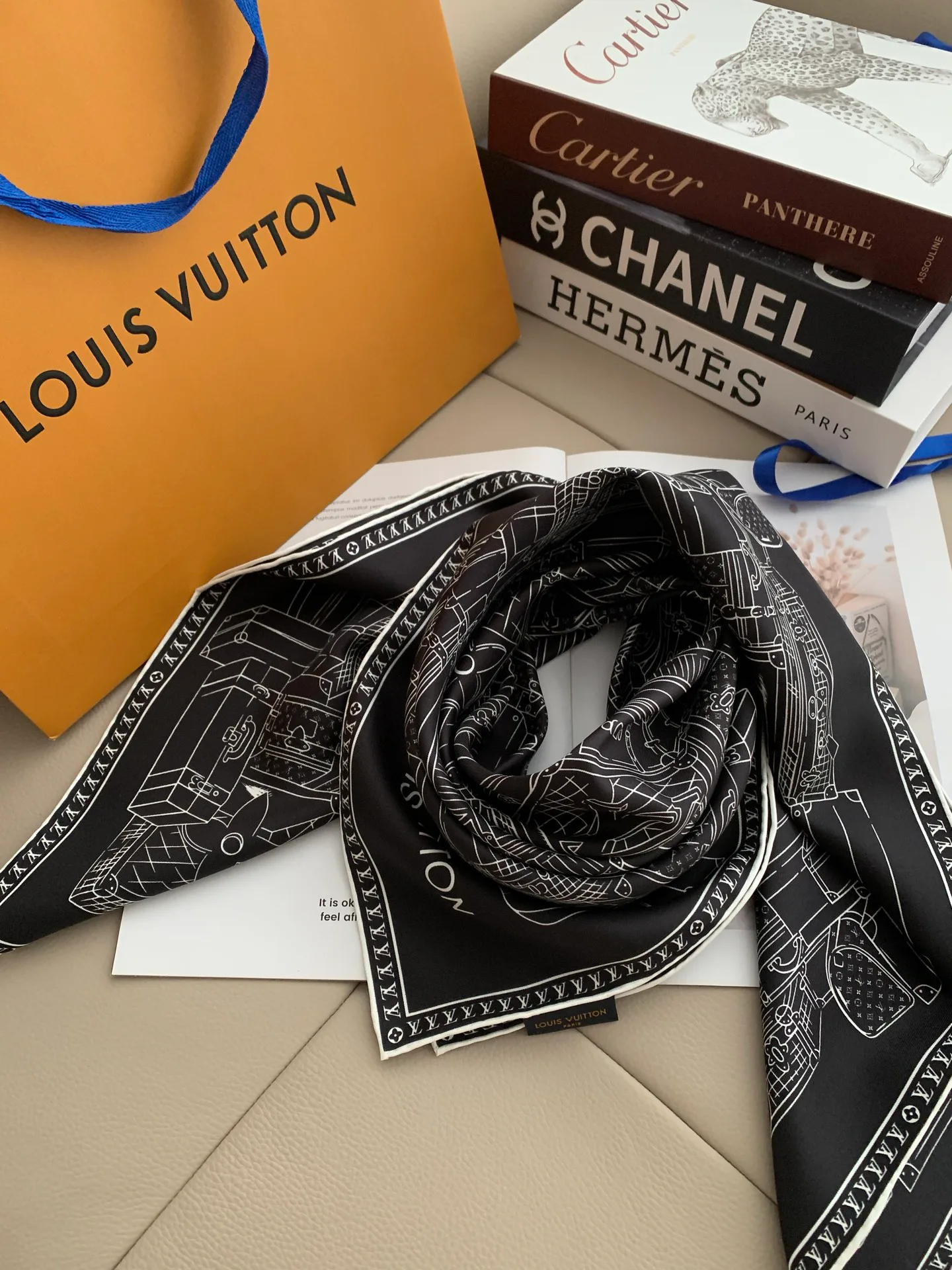 Платки Louis Vuitton 18675526