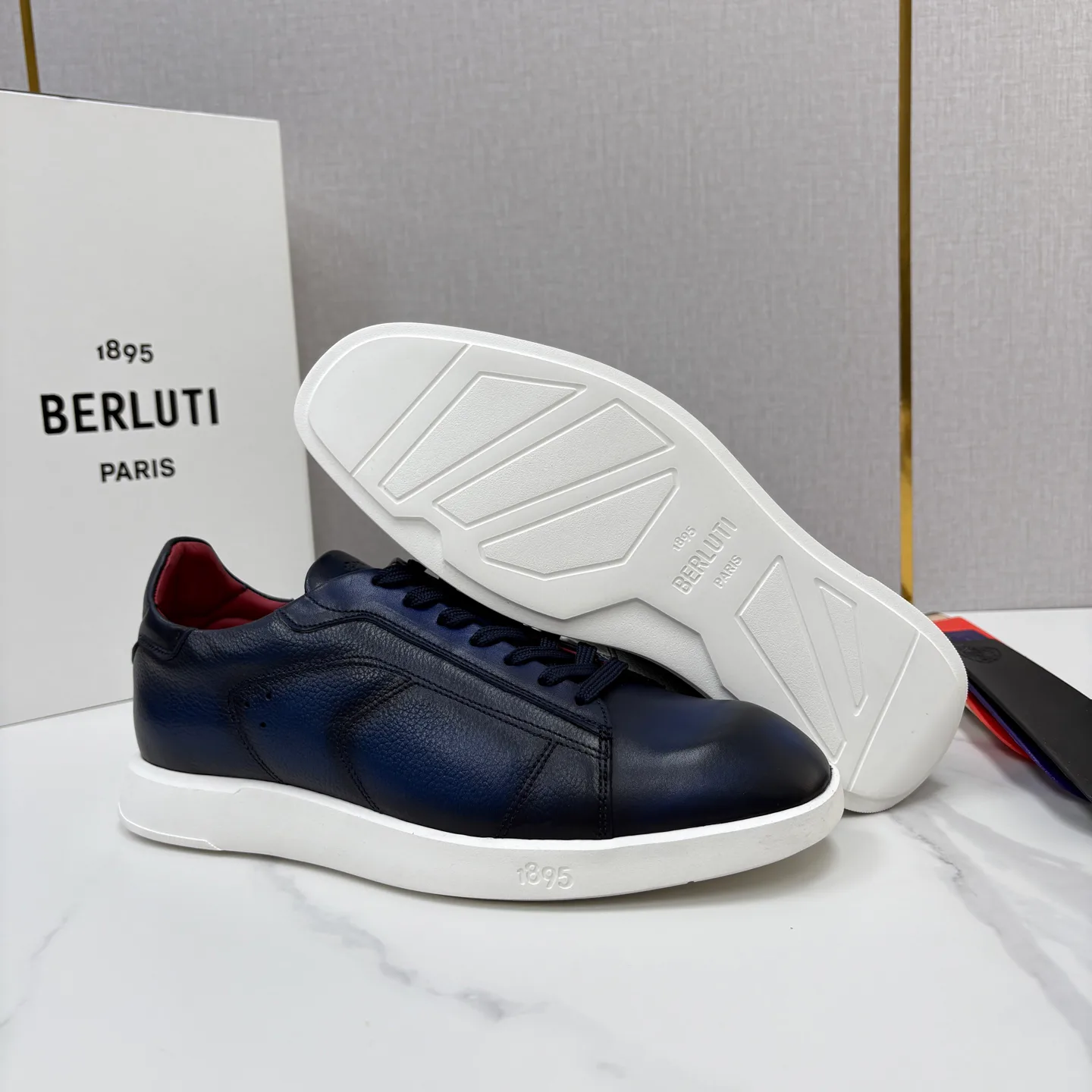 Кроссовки Мужские Berluti 17579123