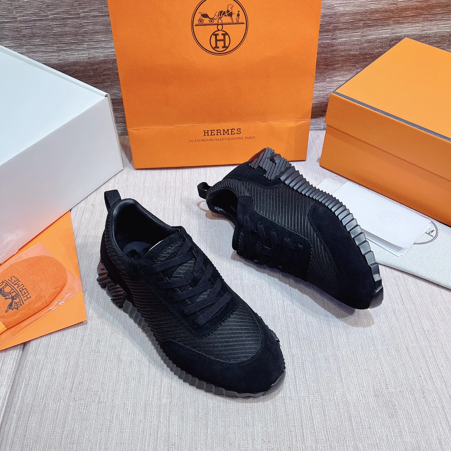 Кроссовки Женские Hermes 17749546