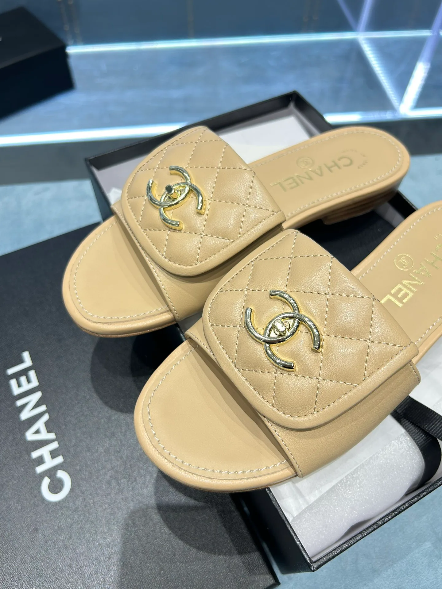 Шлепанцы Женские Chanel 18953