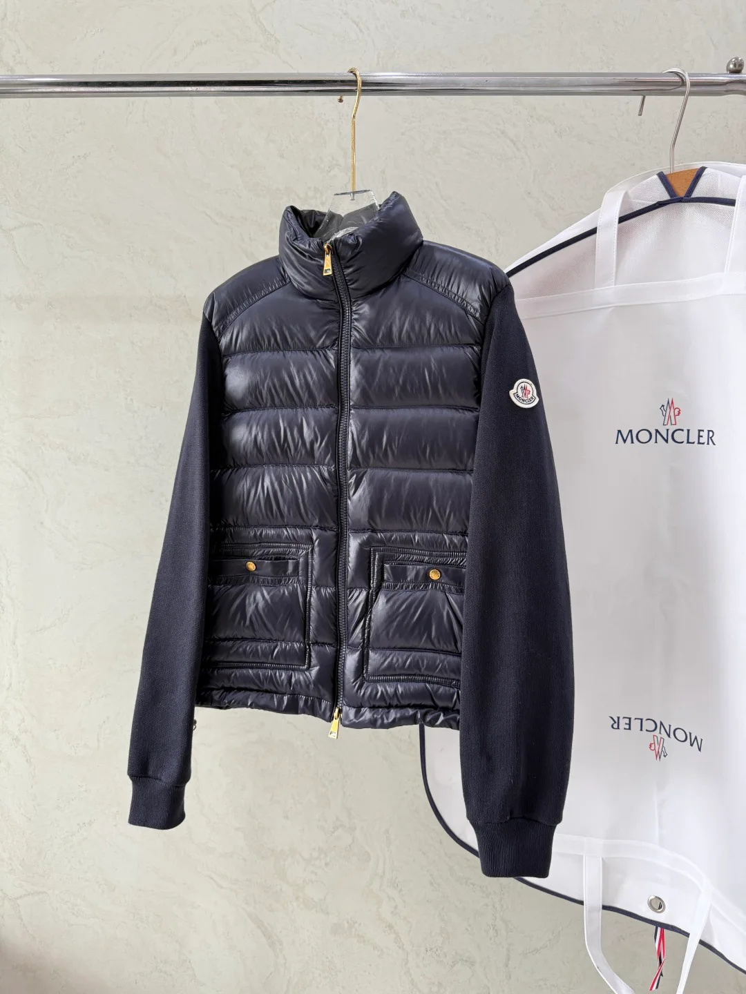 Куртки И Пуховики Женские Moncler 18761871