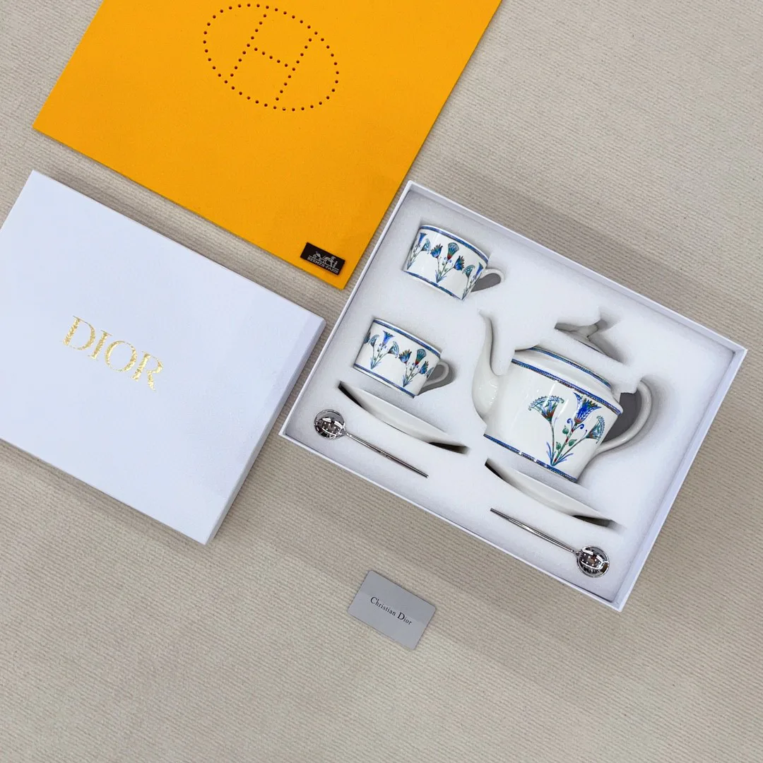 Посуда Christian Dior 18595