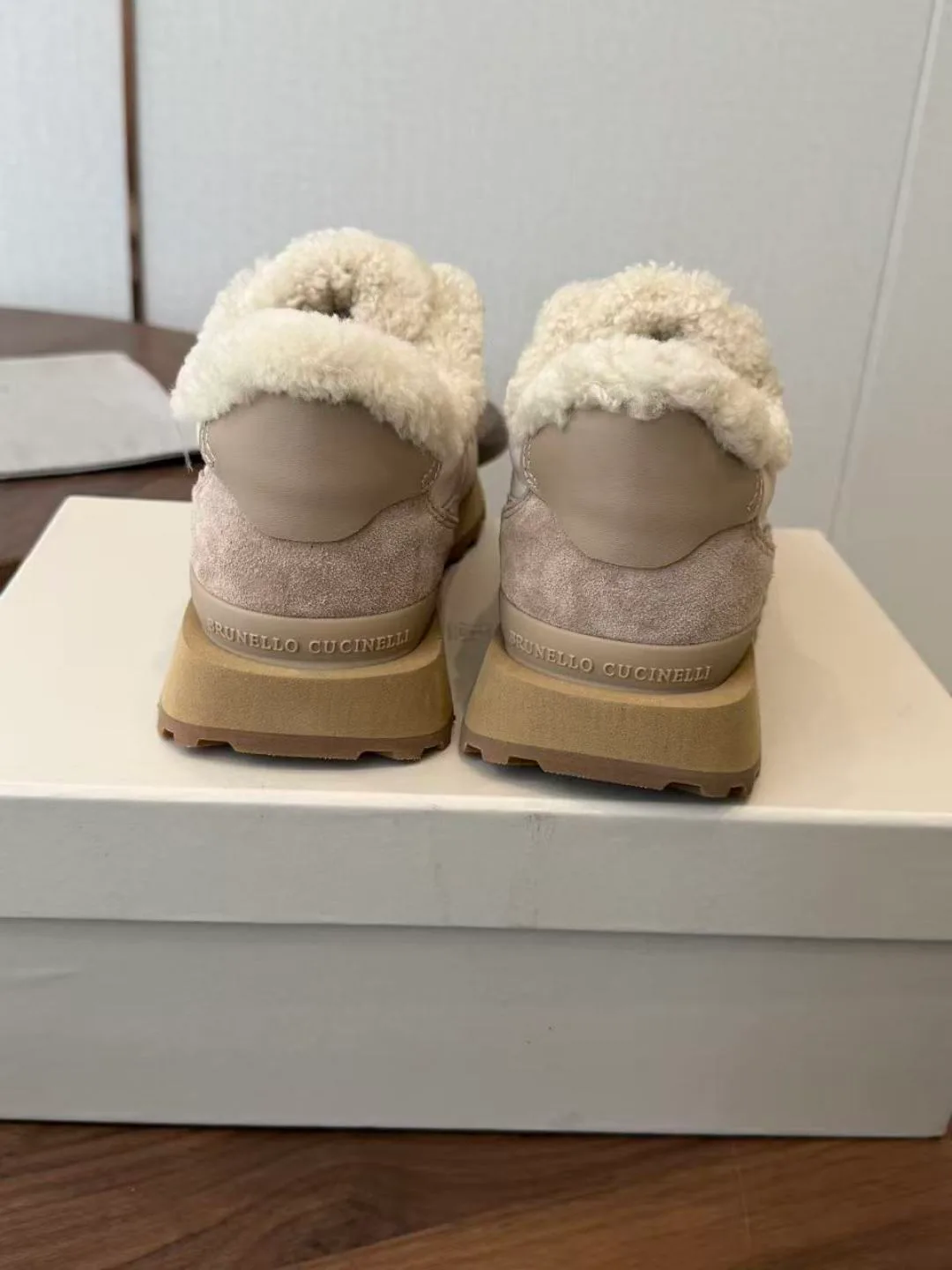 Кроссовки Женские Brunello Cucinelli 18182807