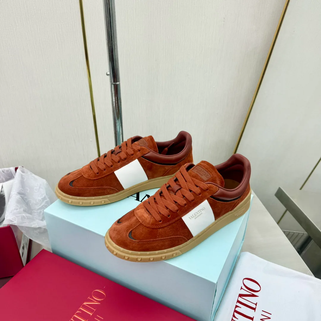 Кроссовки Женские Valentino 17955037
