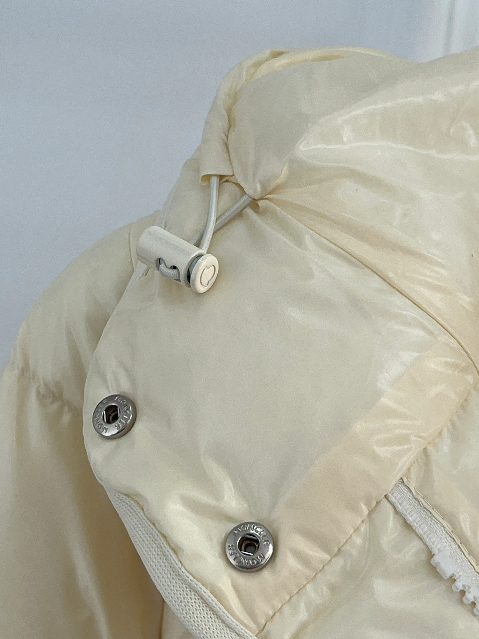 Куртки И Пуховики Женские Moncler 18416193
