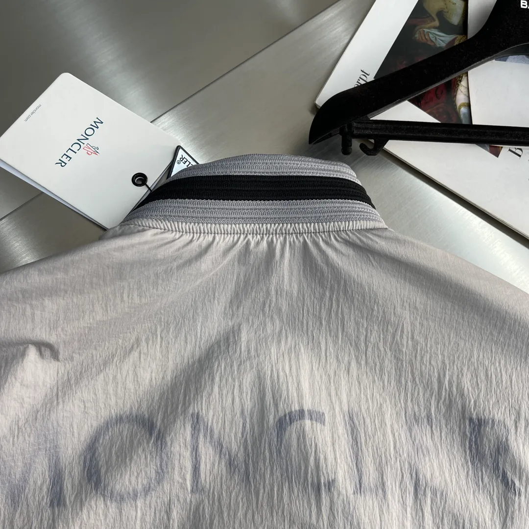 Куртки И Пуховики Мужские Moncler 9596390