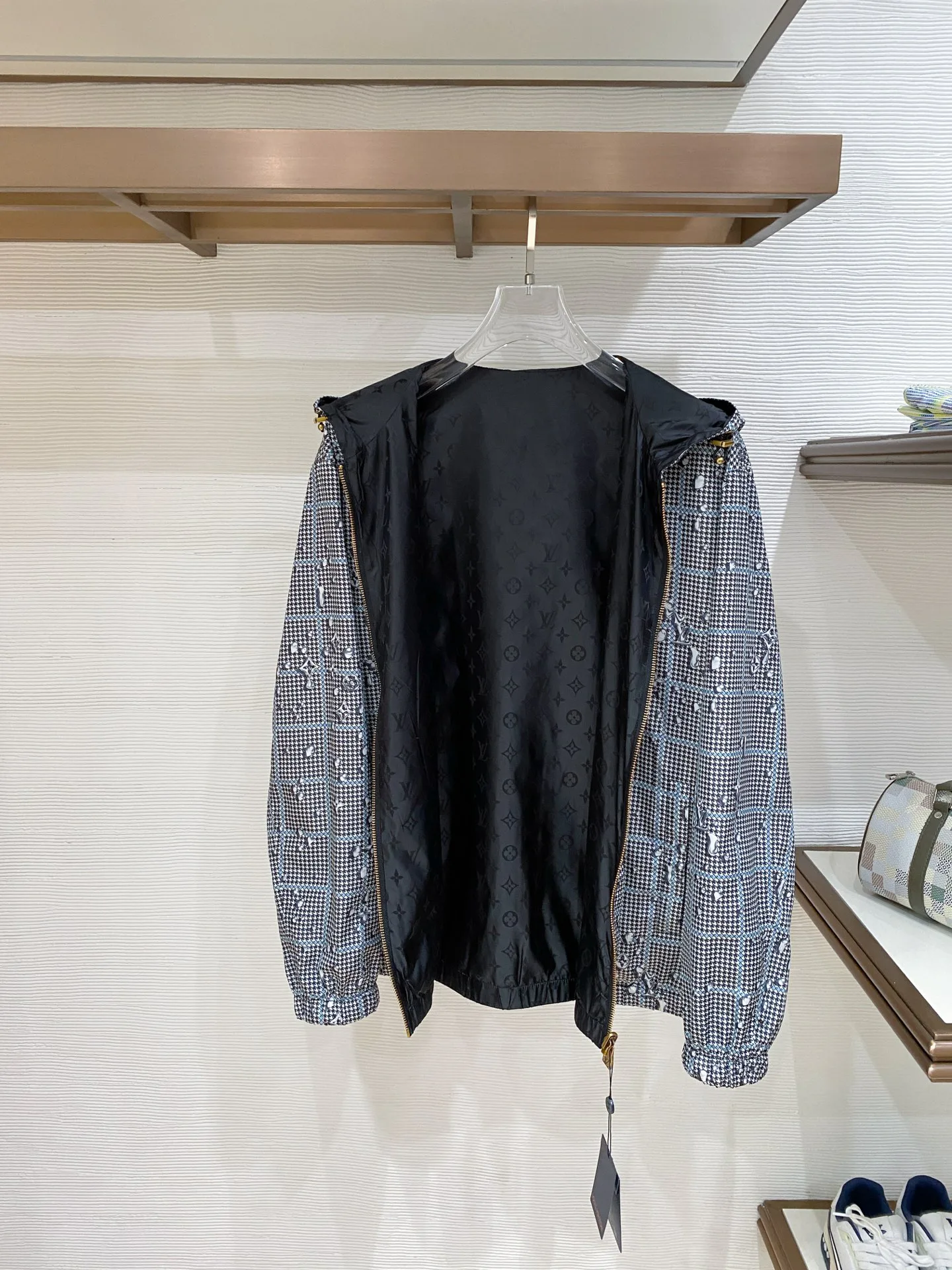 Куртки И Пуховики Мужские Louis Vuitton 11392168