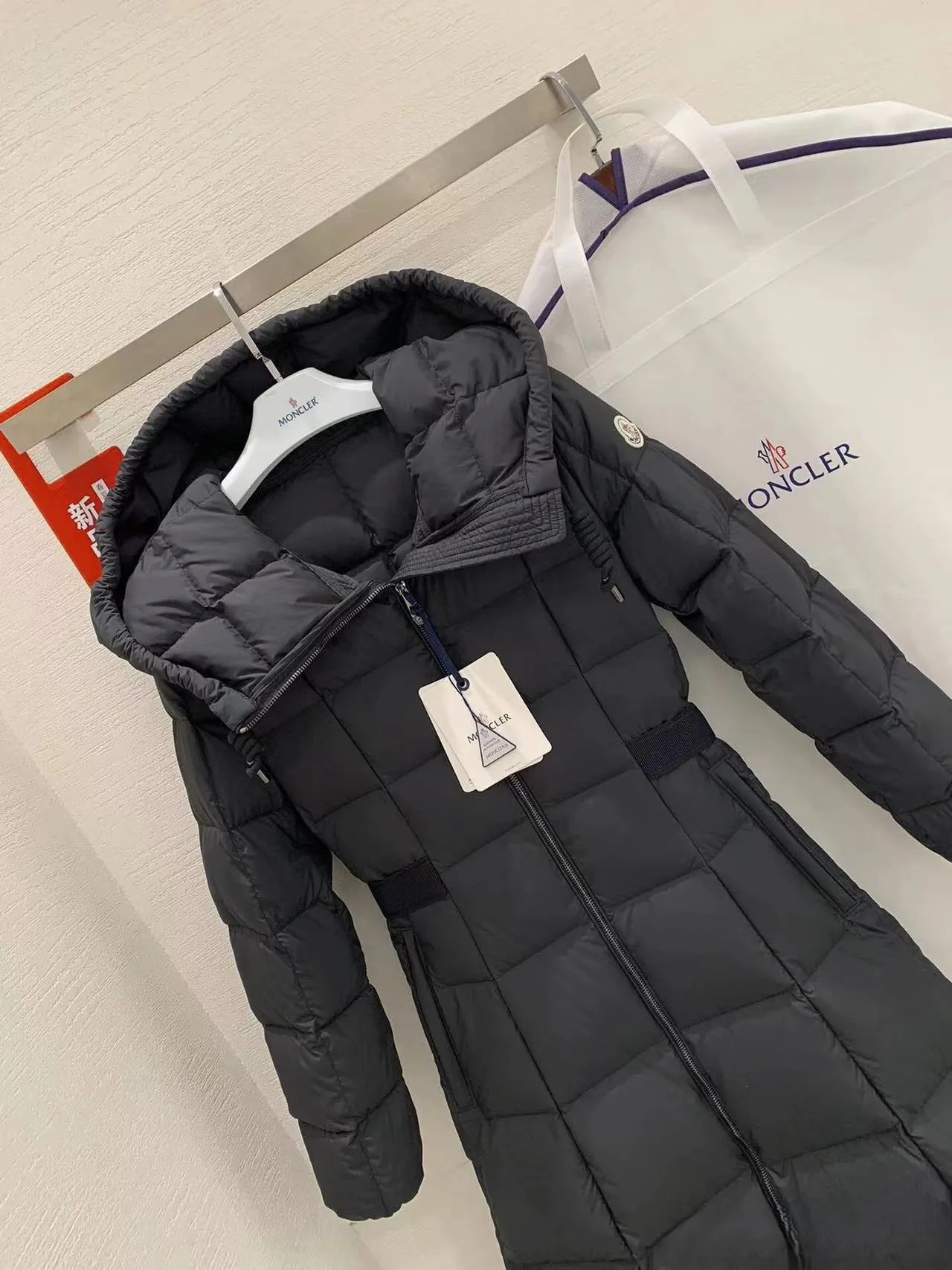 Куртки И Пуховики Женские Moncler 18770340