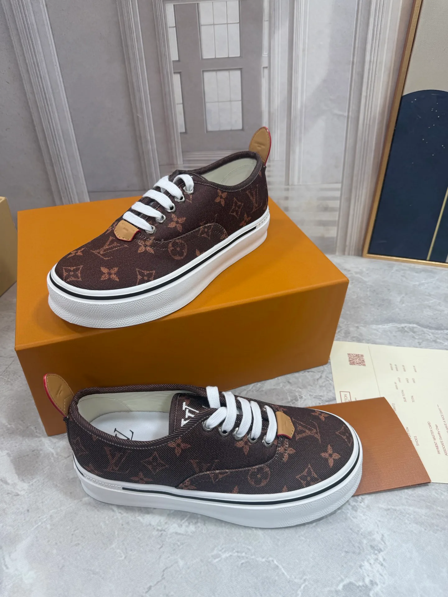 Кроссовки Мужские Louis Vuitton 18190082
