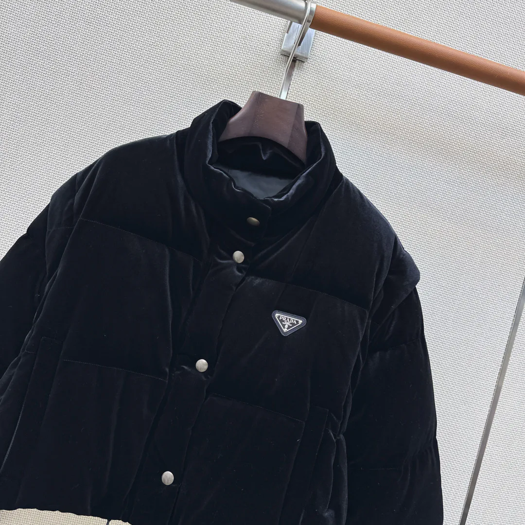 Куртки И Пуховики Женские Prada 18245859