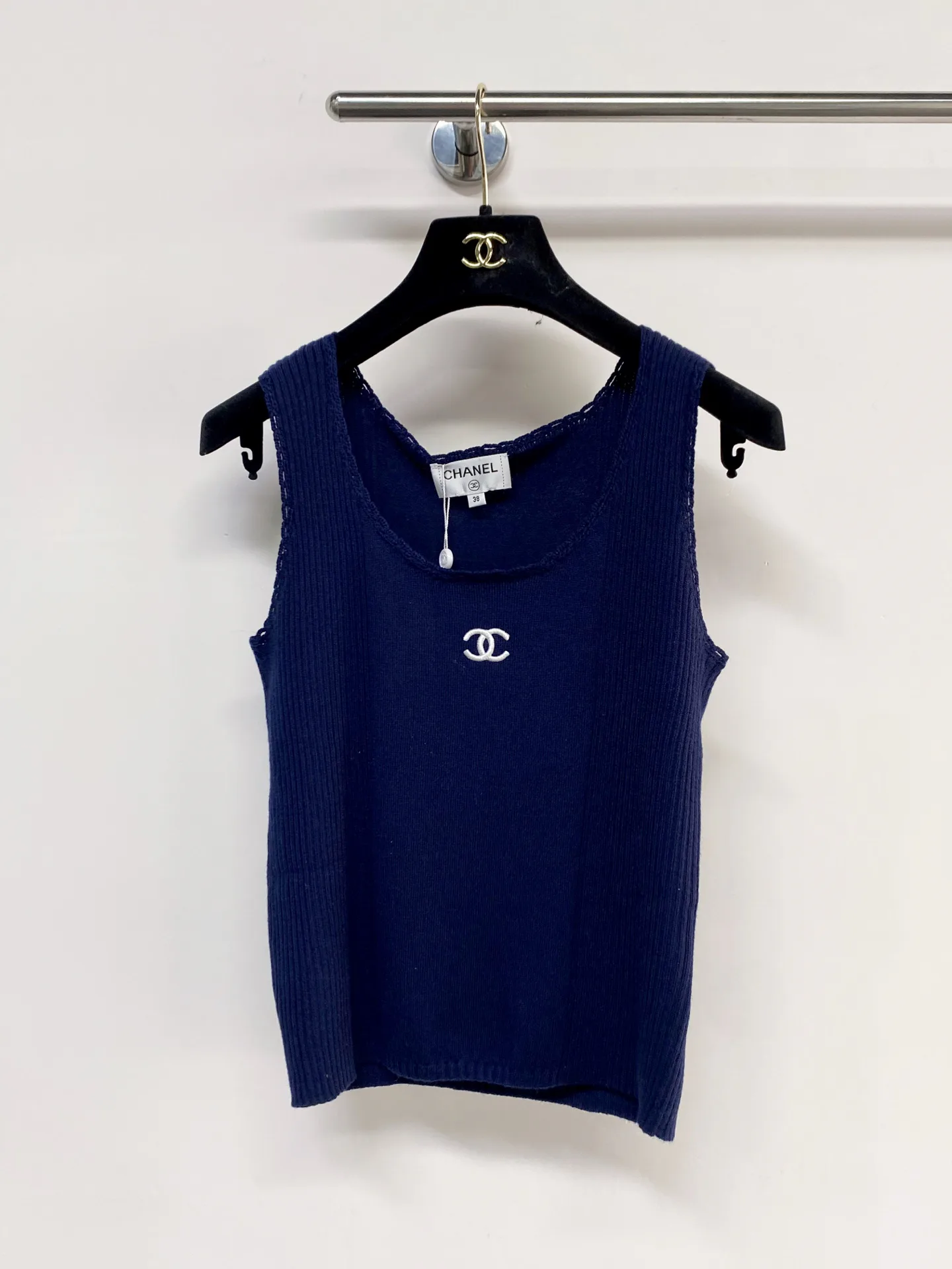Жилеты Женские Chanel 11180895