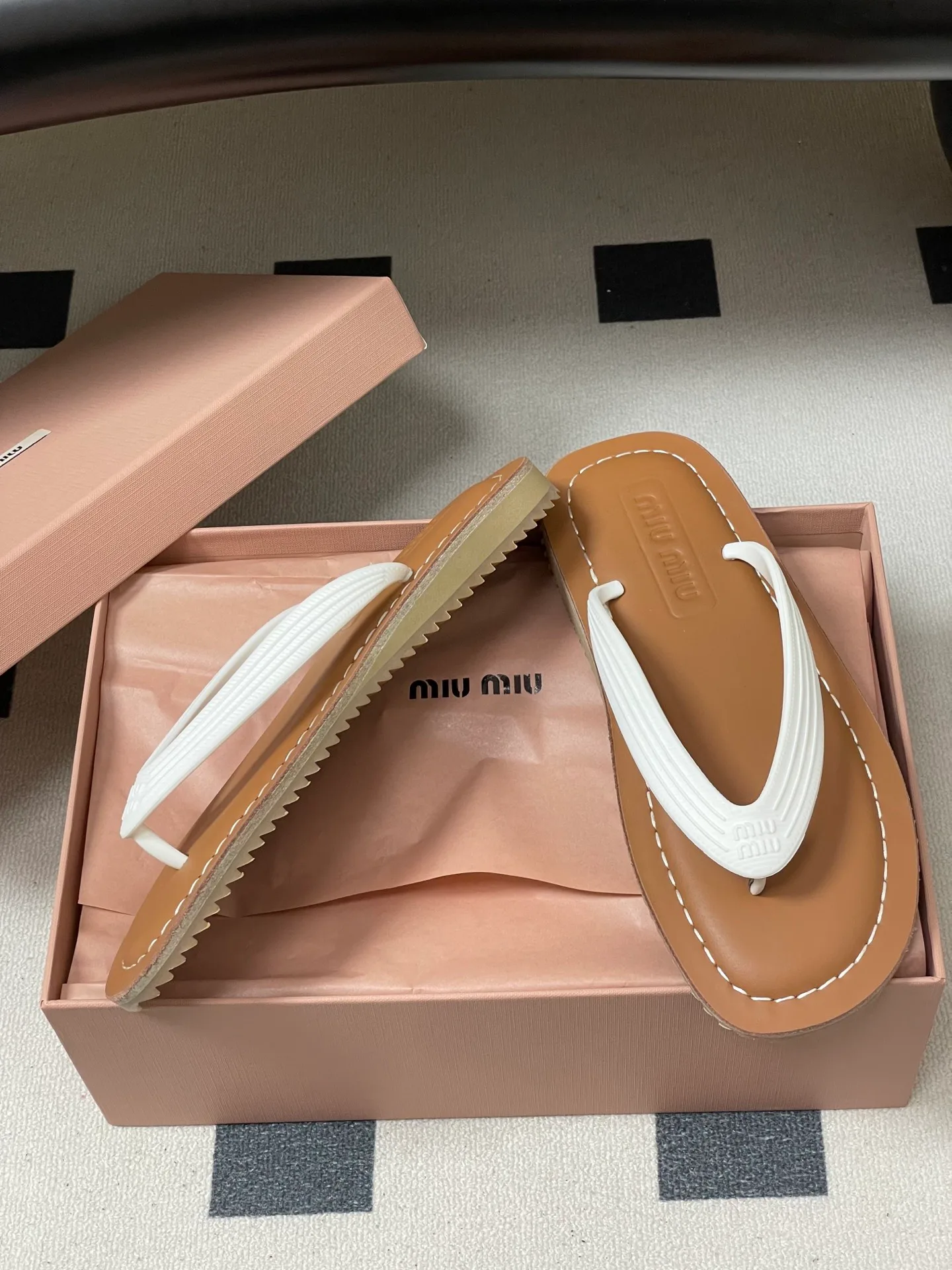 Шлепанцы Женские Miu Miu 13343854