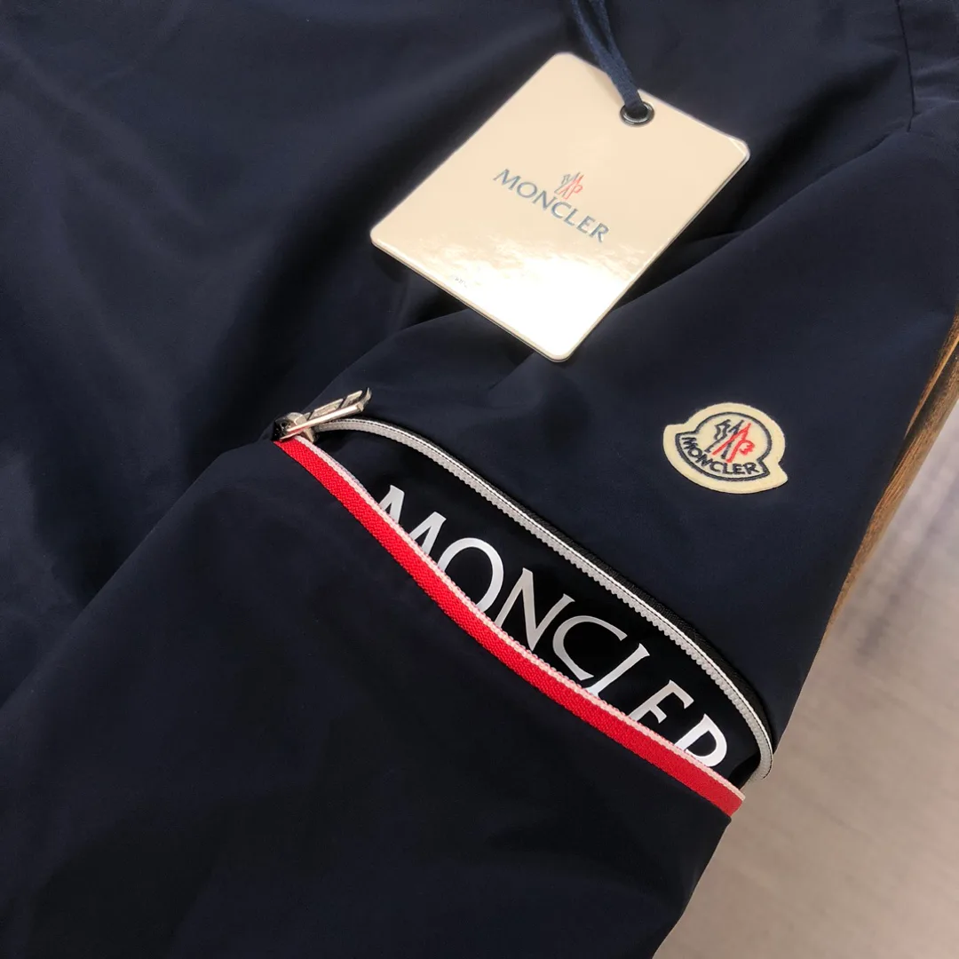 Куртки И Пуховики Мужские Moncler 17285986
