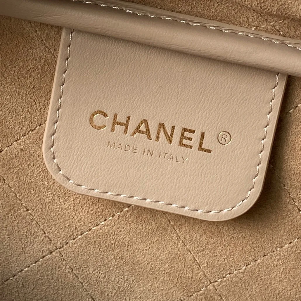 Классические Сумки Женские Chanel 18207874