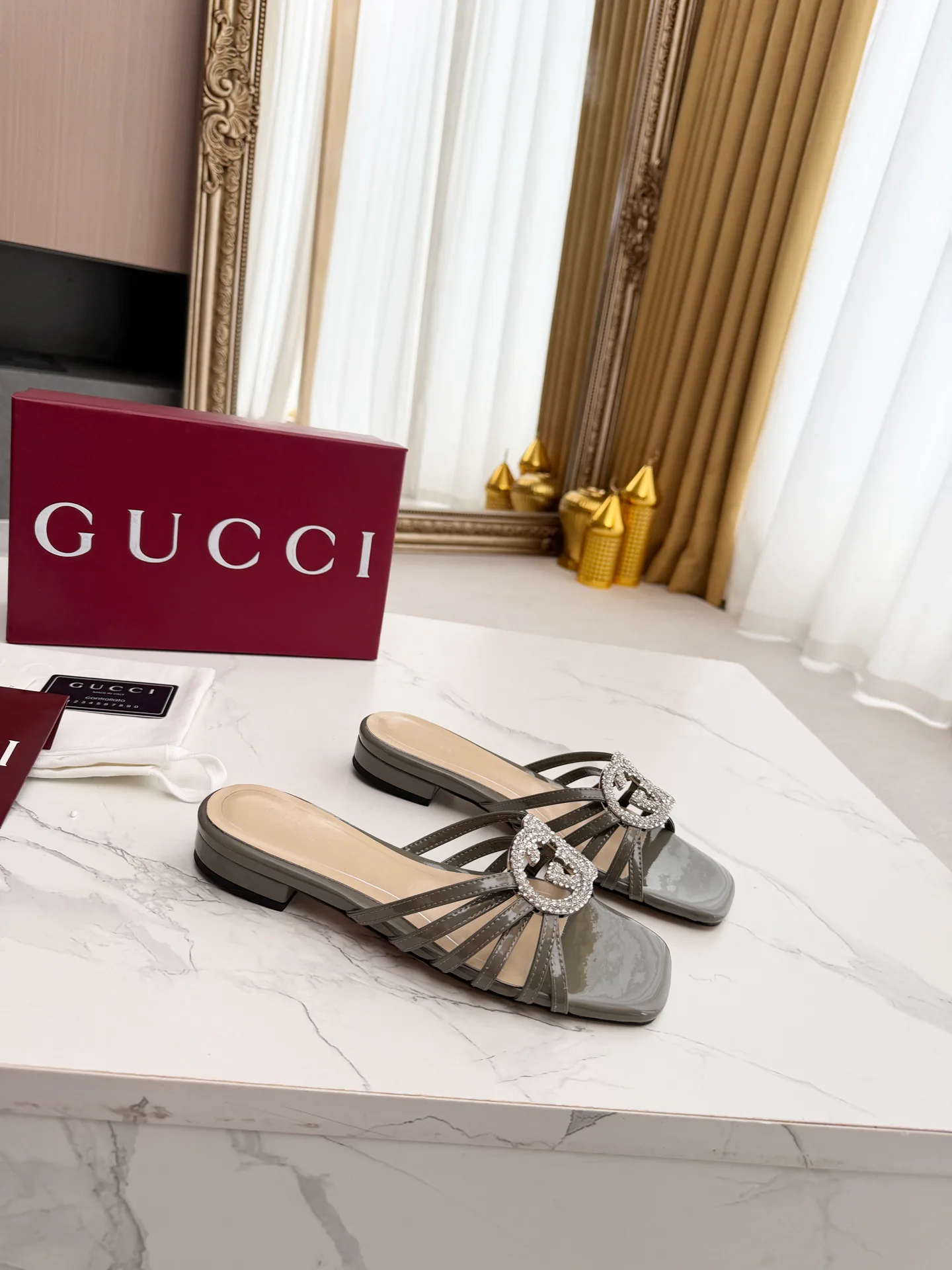 Шлепанцы Женские Gucci 556092