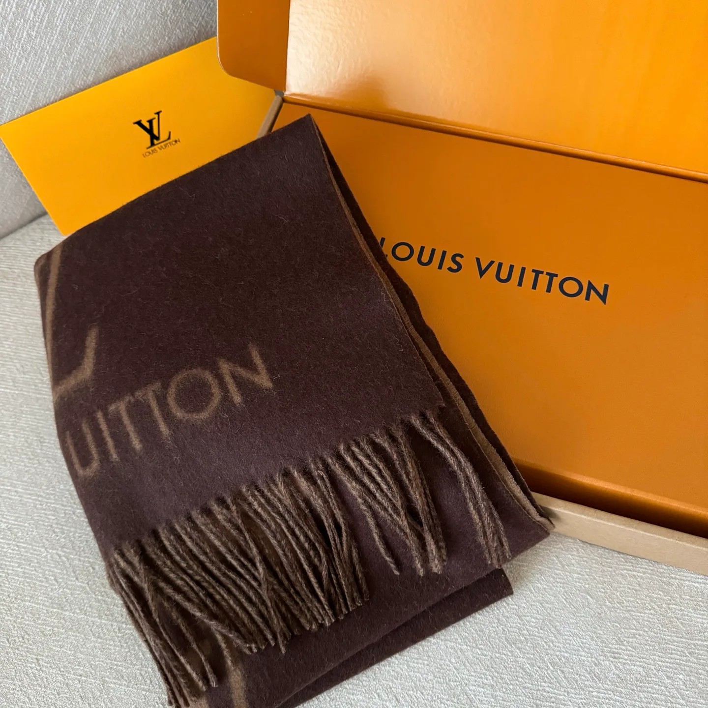 Шарфы Louis Vuitton 6086095