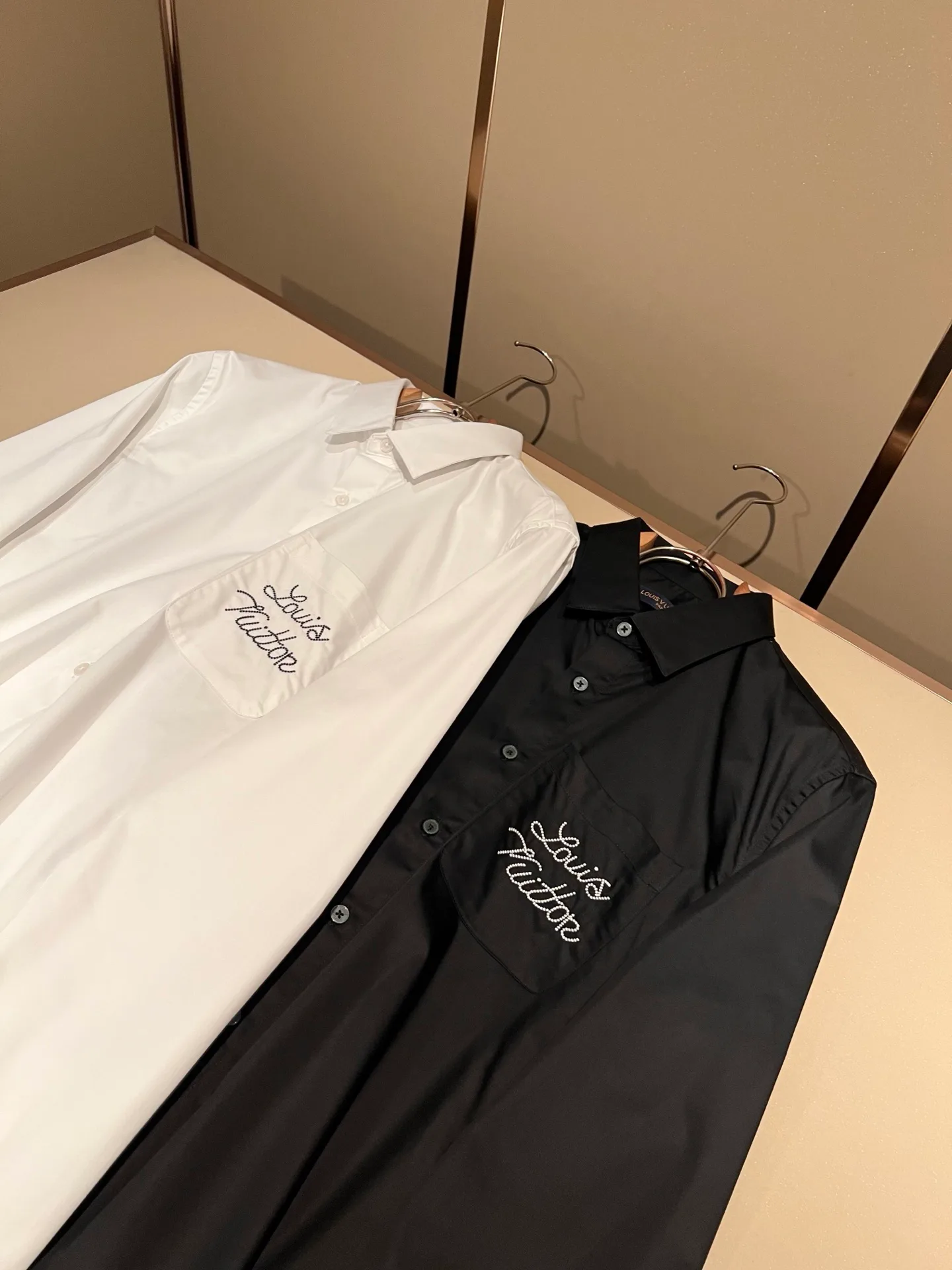Рубашки Мужские Louis Vuitton 18446371