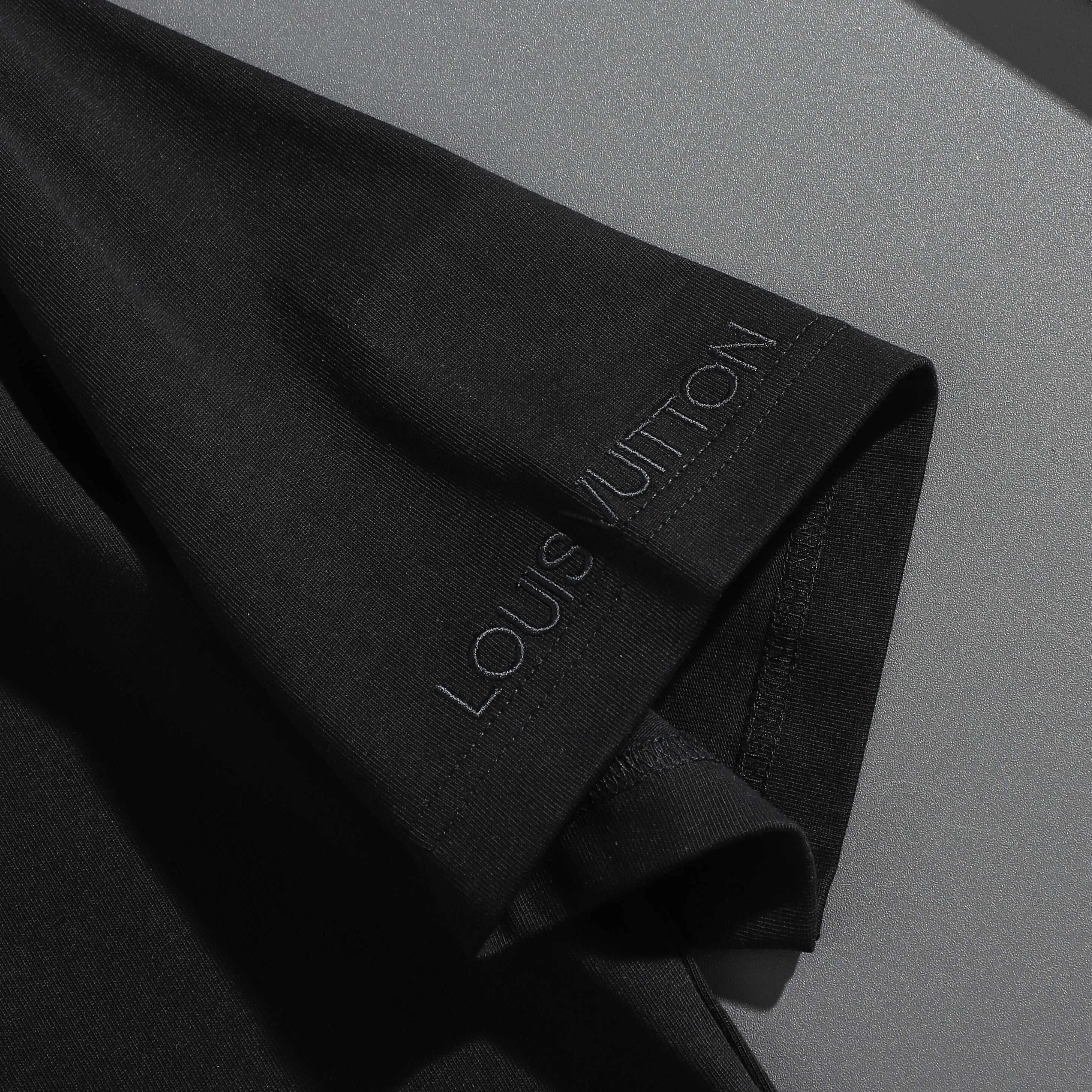 Футболки Женские Louis Vuitton 10542454