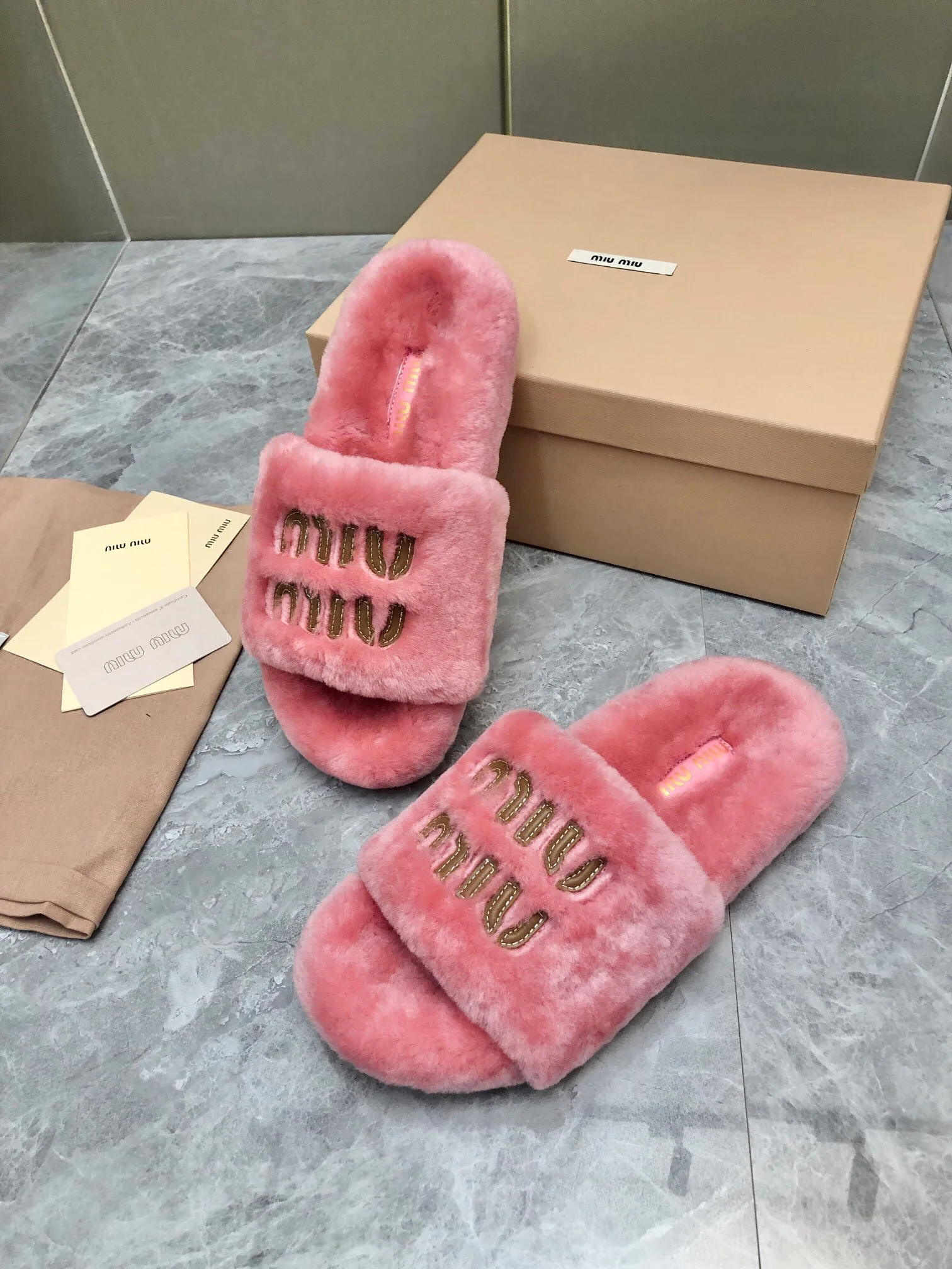 Тапочки Женские Miu Miu 18005826