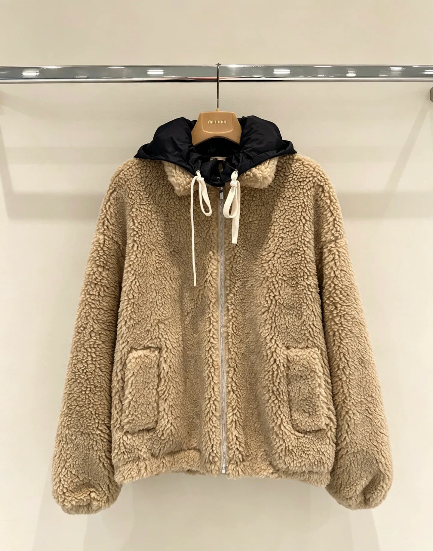 Куртки И Пуховики Женские Miu Miu 19074855