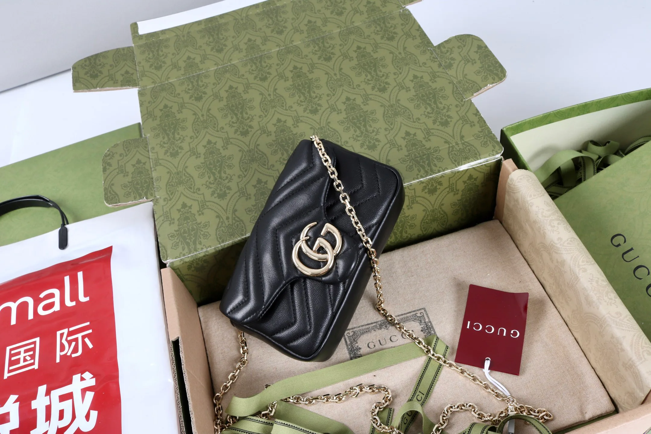Классические Сумки Женские Gucci 18005069