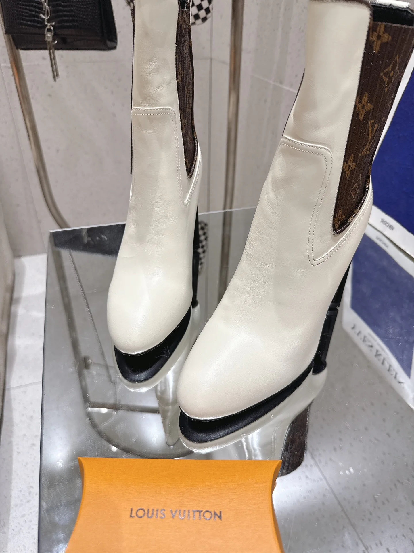 Ботильоны Женские Louis Vuitton 146951